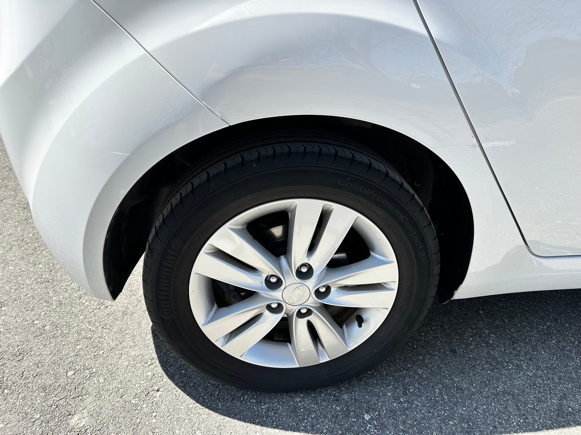 HYUNDAI 1.6 Style-image-2