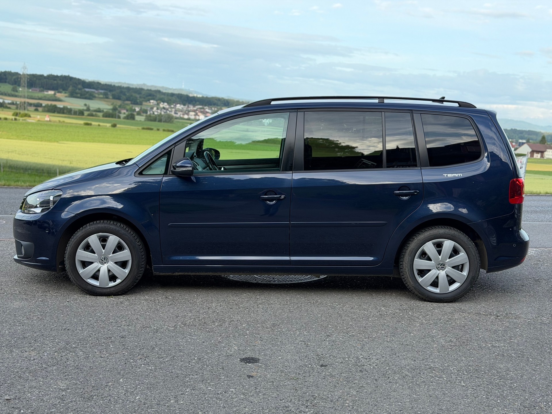 VW Touran 1.6 TDI Comfortline DSG-image-1