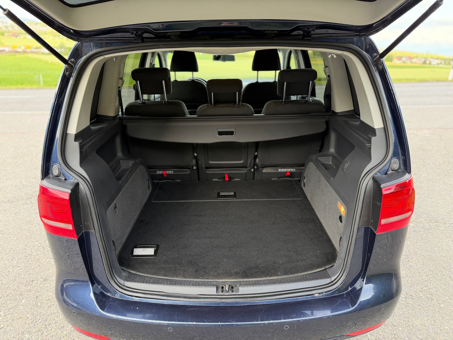 VW Touran 1.6 TDI Comfortline DSG-image-5