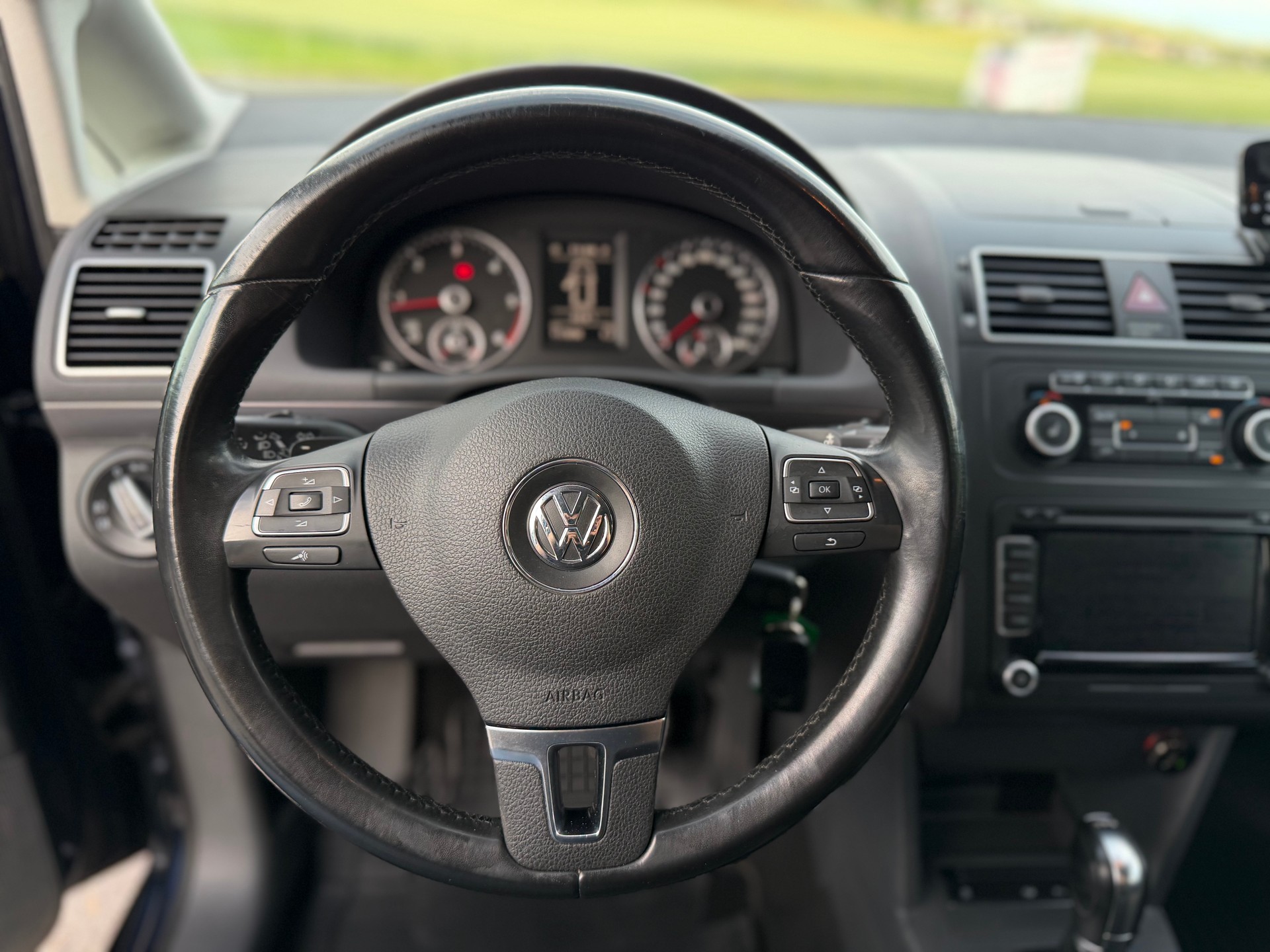 VW Touran 1.6 TDI Comfortline DSG-image-8