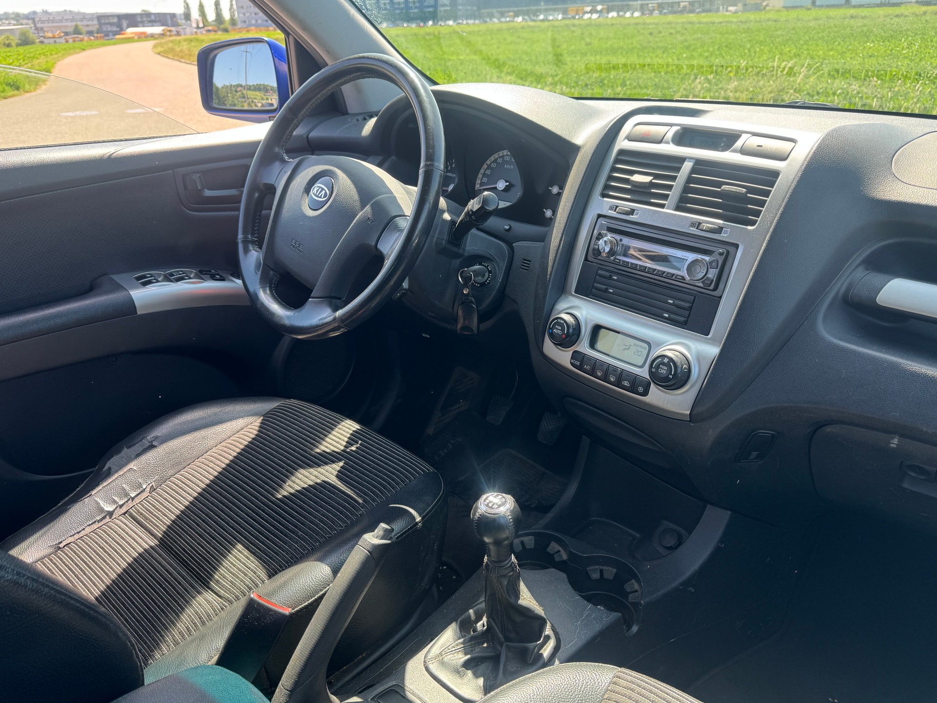 KIA Sportage 2.0 CVVT Trend-image-10