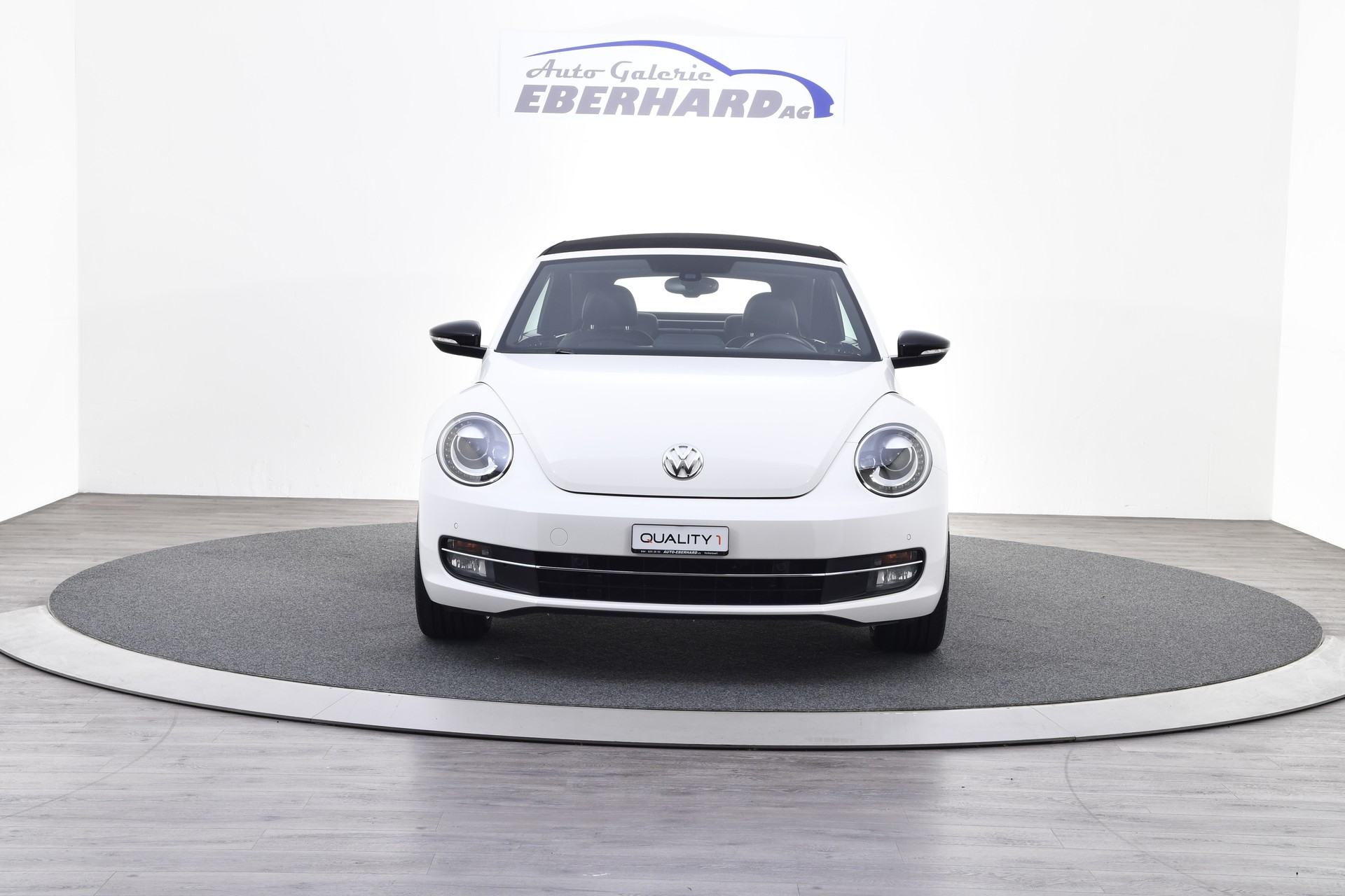 VW Beetle Cabrio 2.0 TSI Sport DSG-image-7