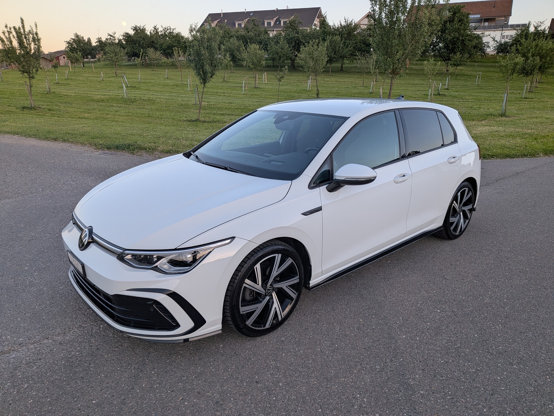 VW Golf 1.5 eTSI mHEV ACT R-Line DSG-image-0