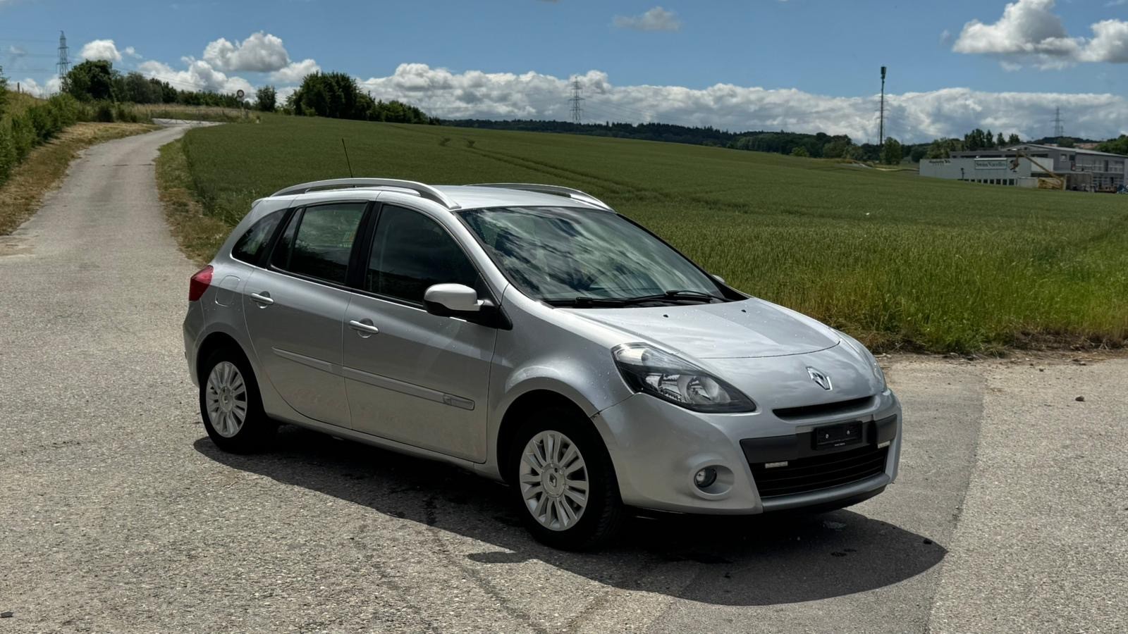 RENAULT Clio Grandtour 1.2 16V Turbo Dynamique-showroom-element-1