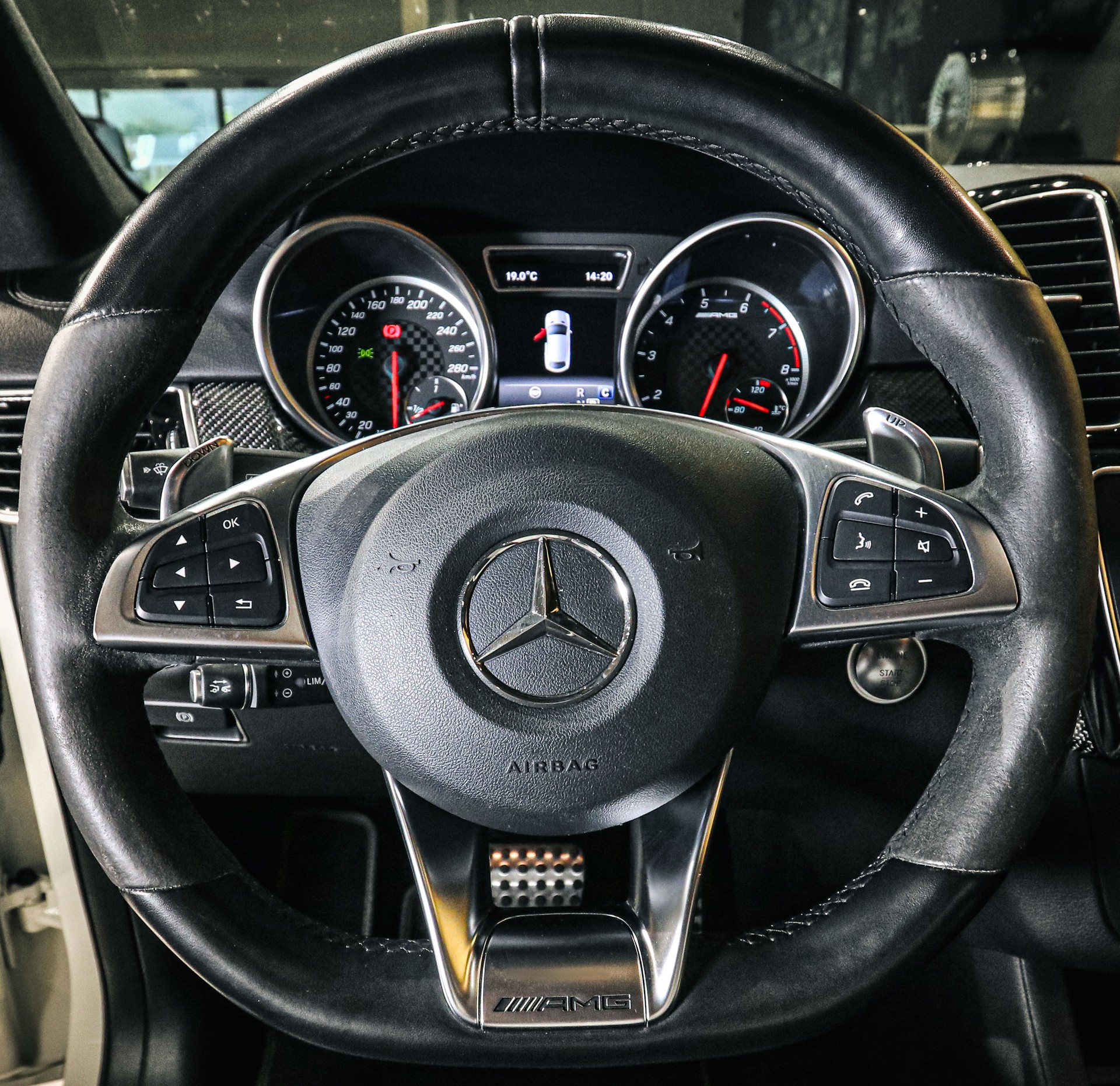 MERCEDES-BENZ GLE 43 AMG Coupé 4Matic 9G-Tronic-image-13