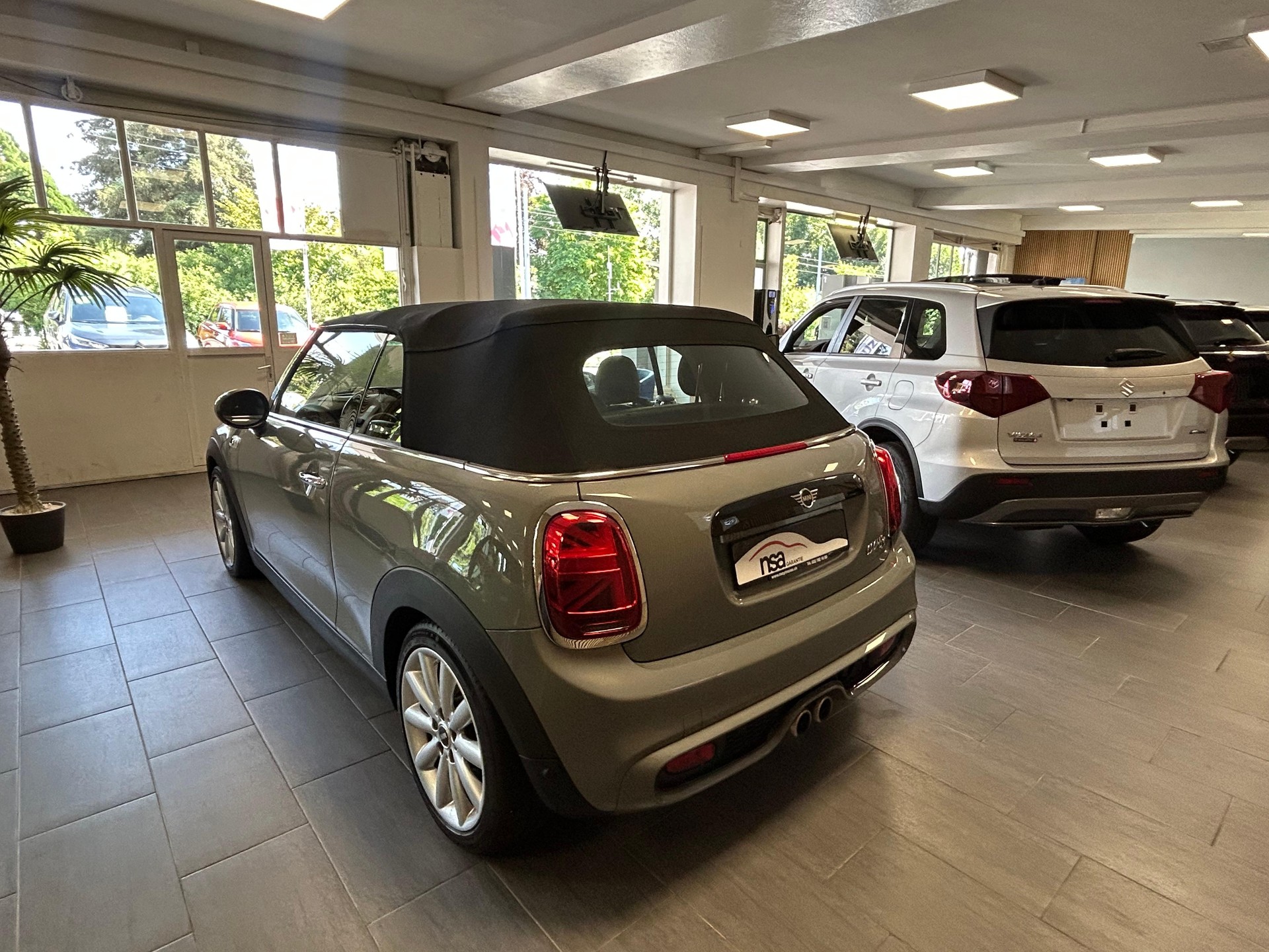 MINI Cabrio F57 2.0i Cooper S CABRIOLET-image-9
