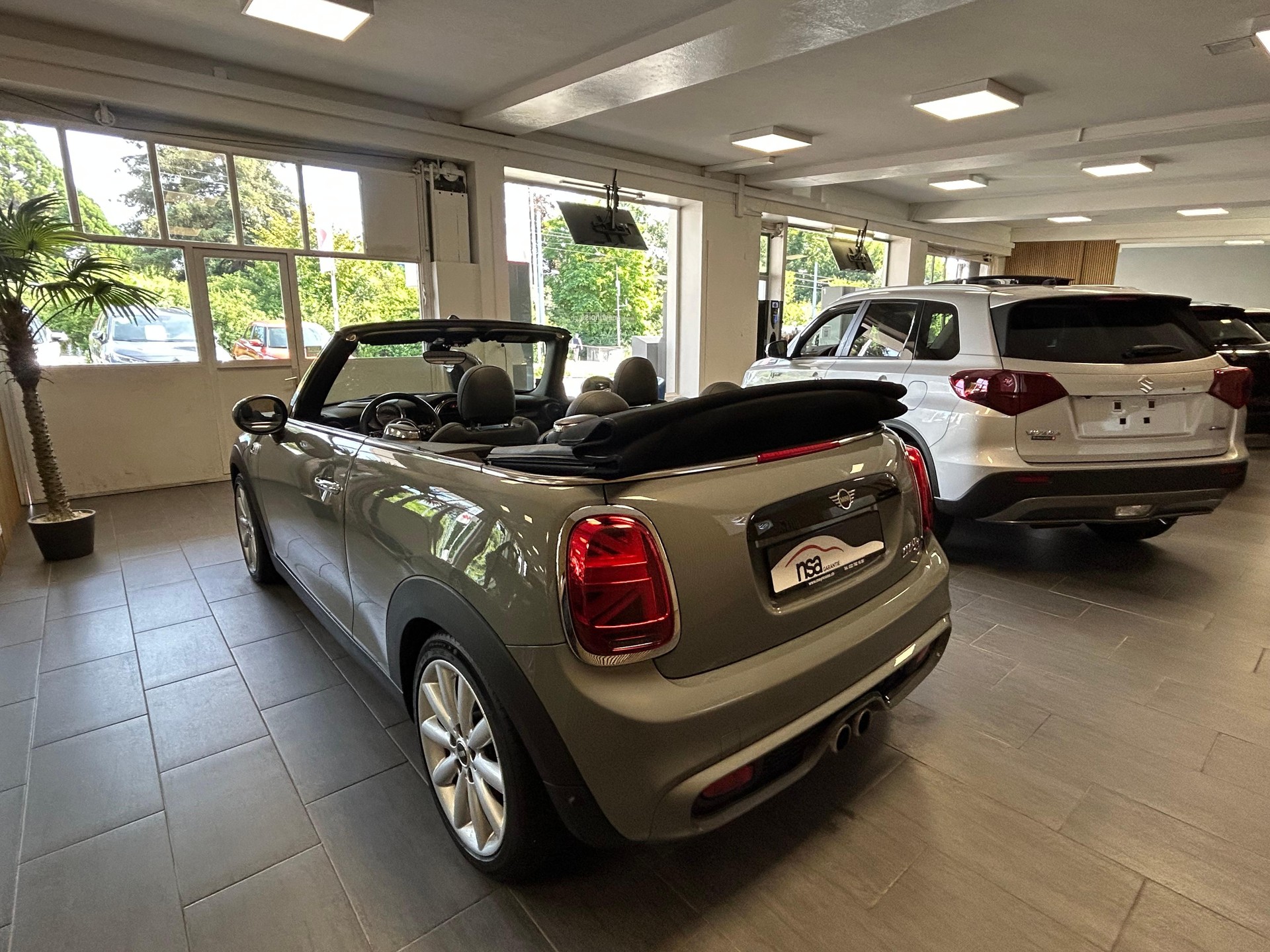 MINI Cabrio F57 2.0i Cooper S CABRIOLET-image-8