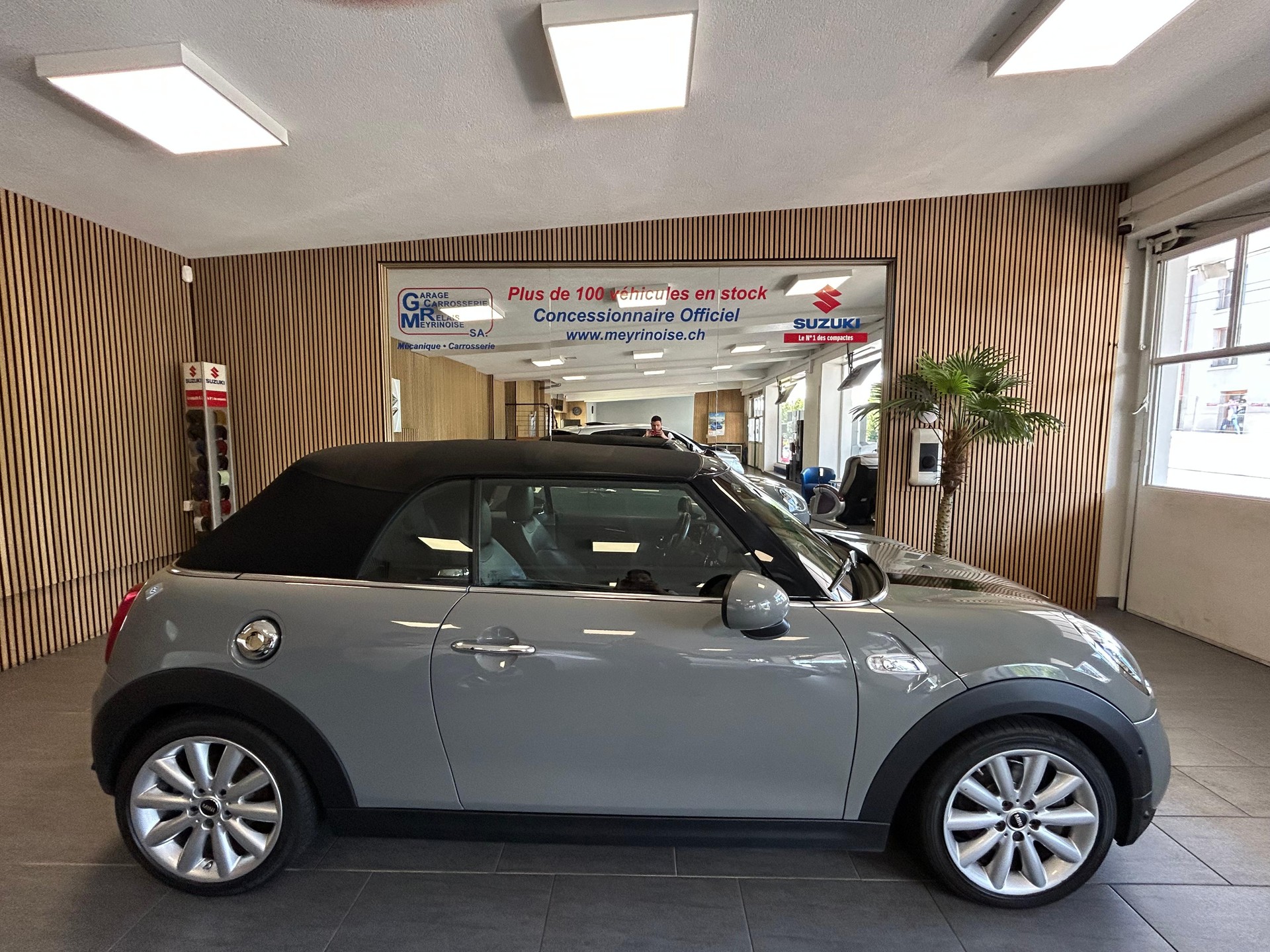 MINI Cabrio F57 2.0i Cooper S CABRIOLET-image-1