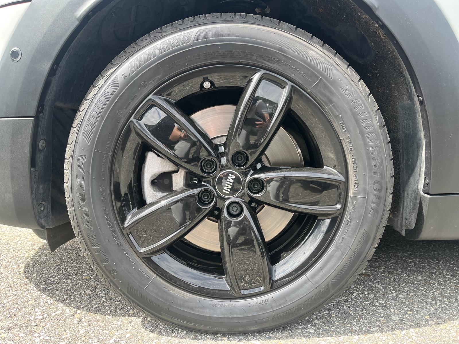 MINI Countryman Cooper SE ALL4 PHEV Steptronic (CH)-image-8