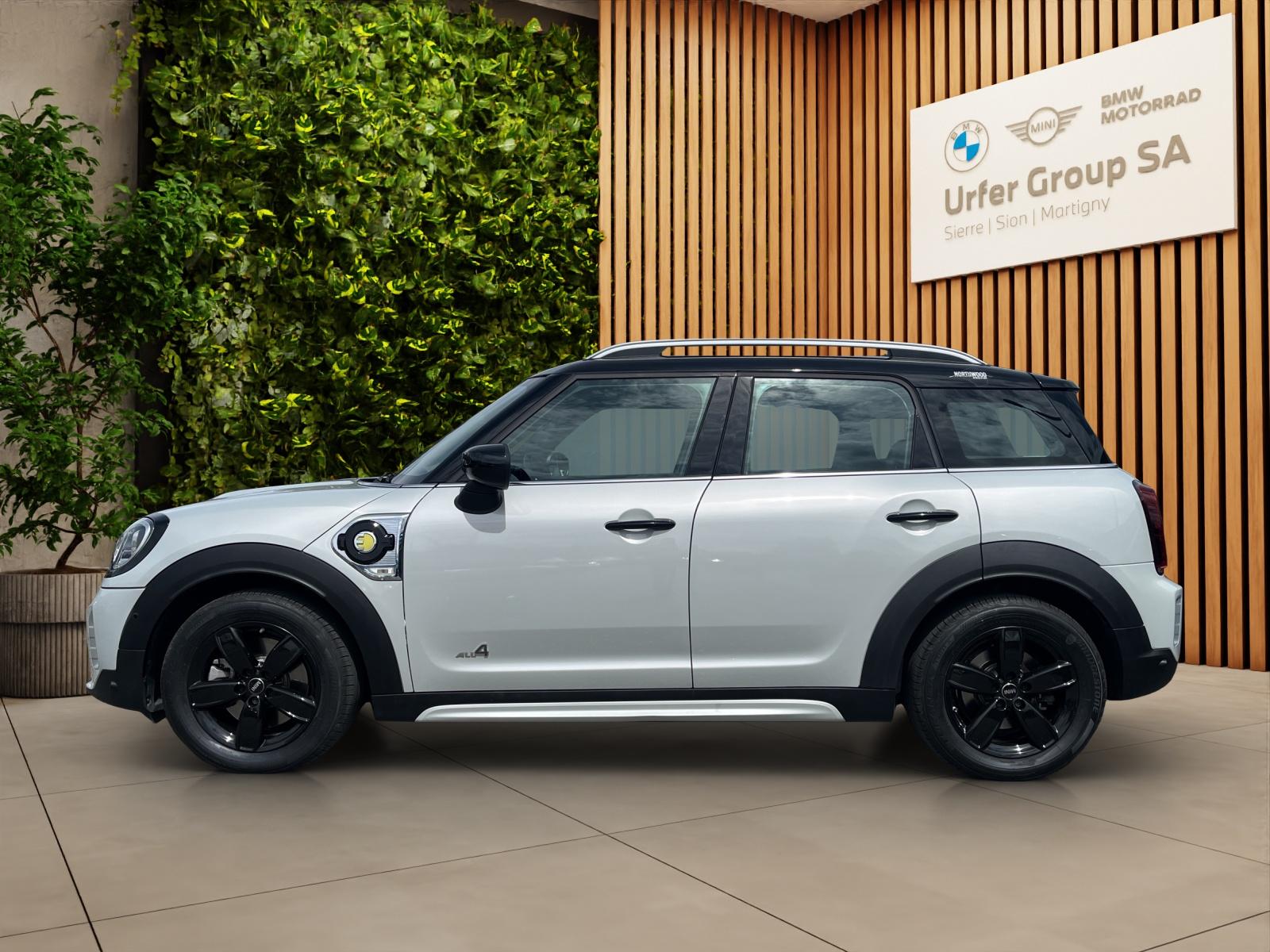 MINI Countryman Cooper SE ALL4 PHEV Steptronic (CH)-image-2