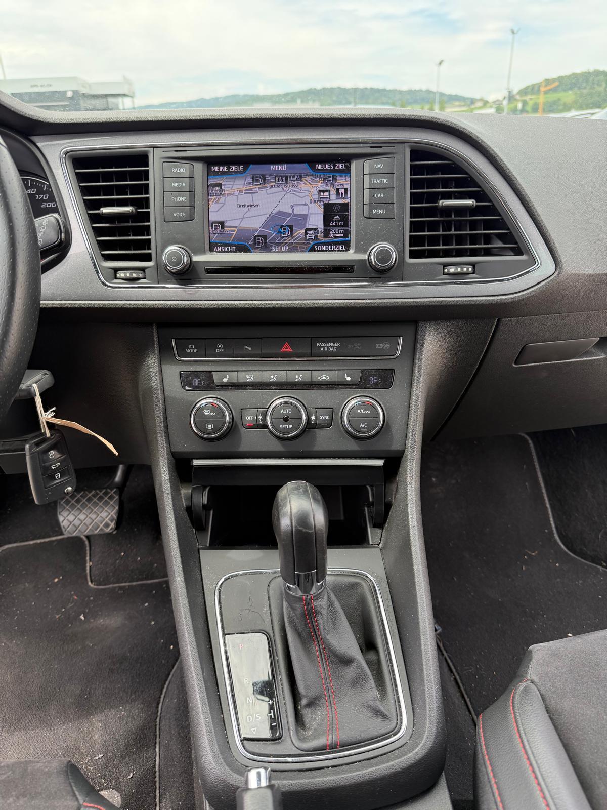 SEAT Leon ST 1.4 TSI 150 ACT FR DSG-image-11