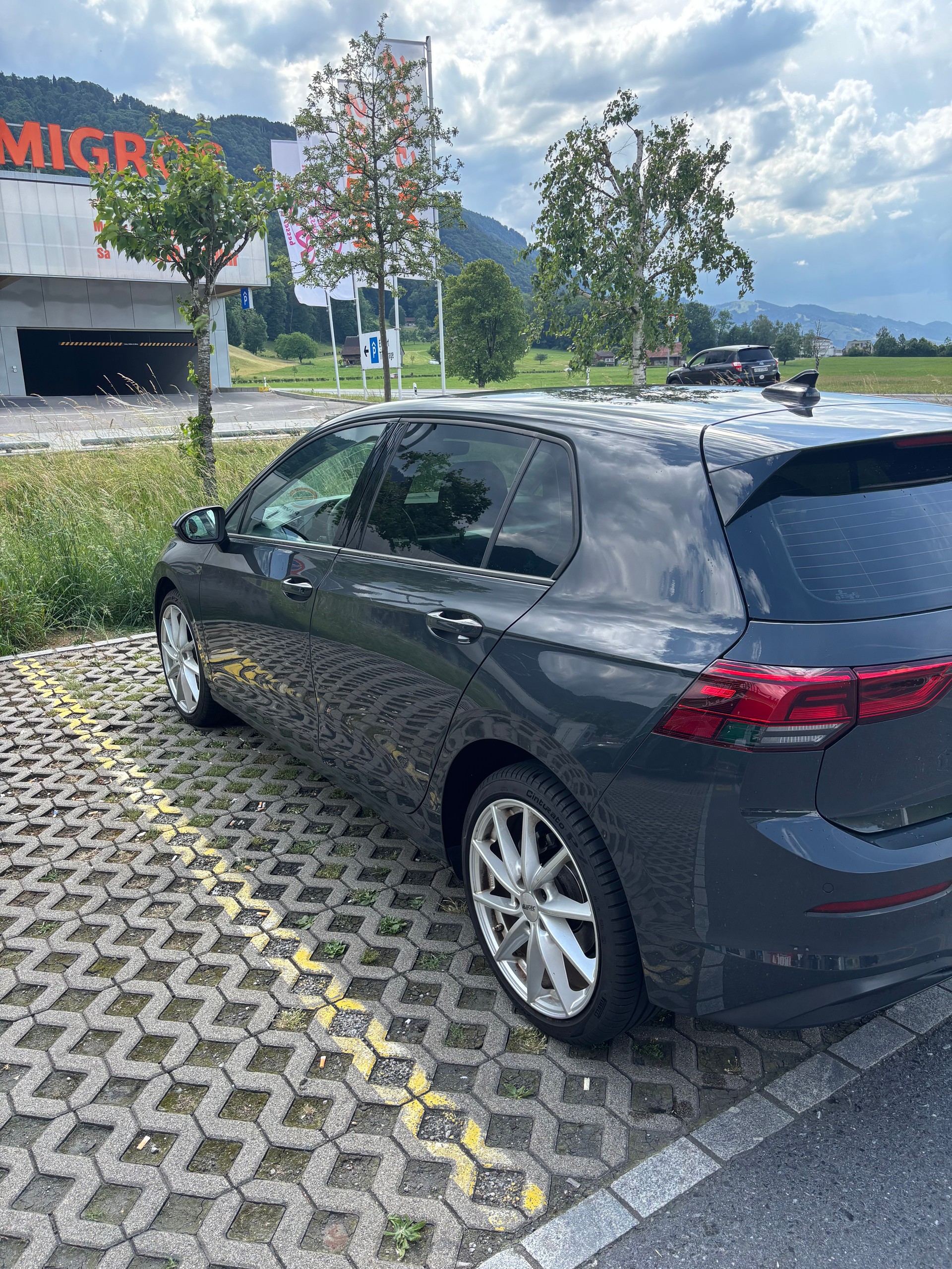 VW 1.0 TSI Life DSG-image-2