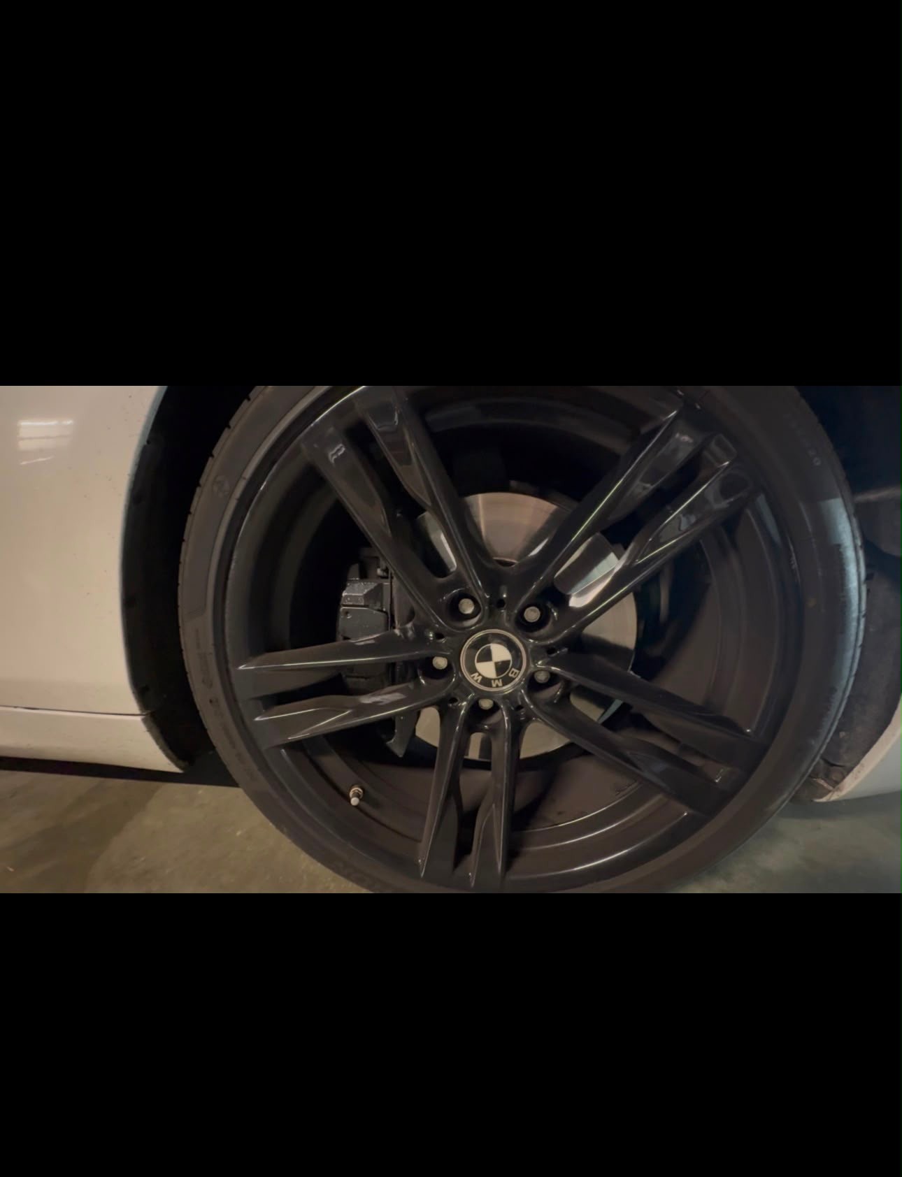 BMW 650i-image-5