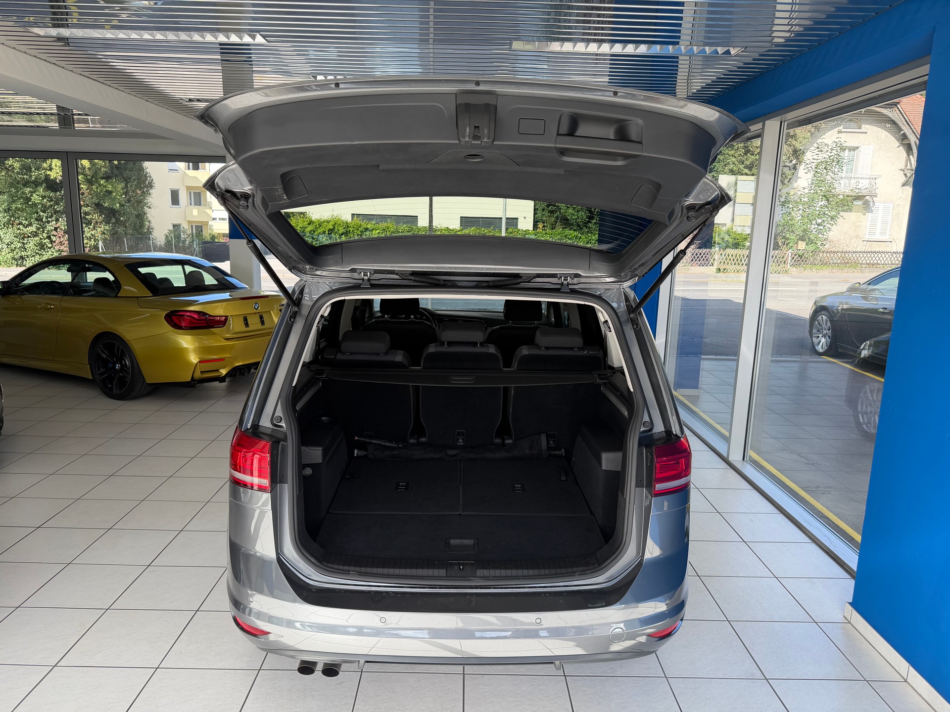 VW Touran 1.4 TSI BlueMotion Technology Family DSG-image-8