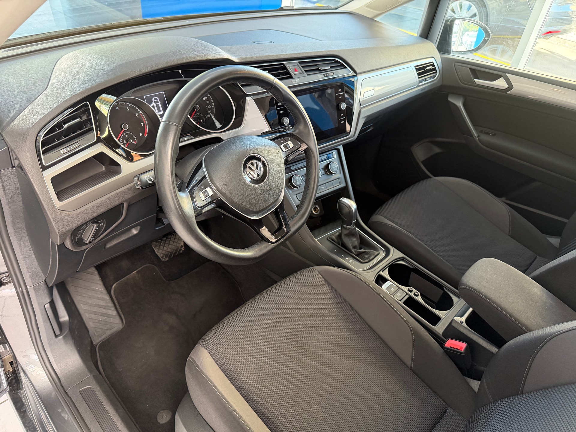 VW Touran 1.4 TSI BlueMotion Technology Family DSG-image-15