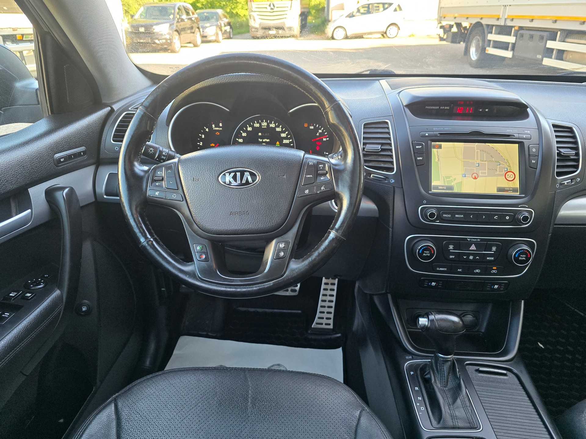 KIA Sorento 2.2 CRDI Style Automatic-image-19