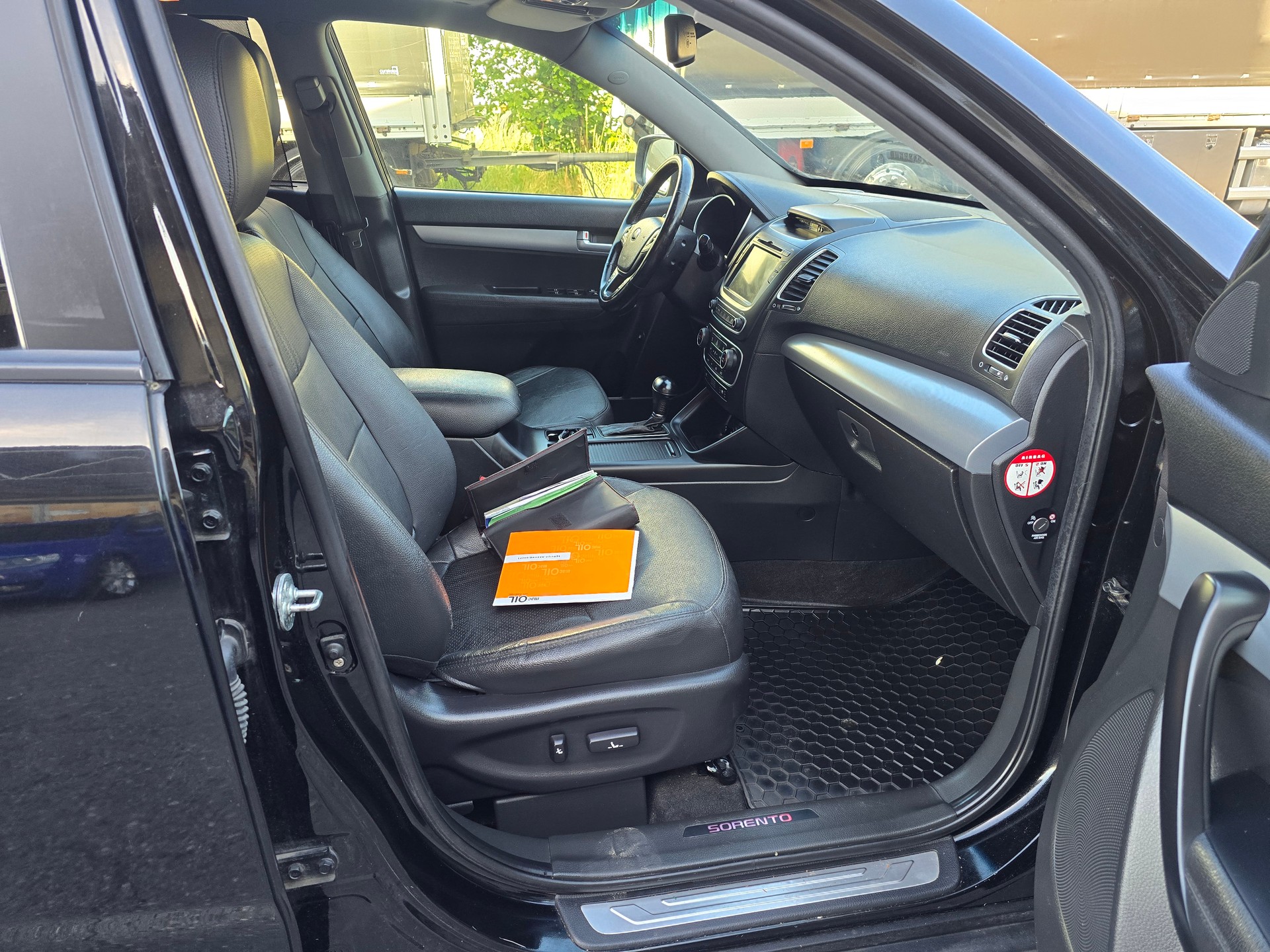 KIA Sorento 2.2 CRDI Style Automatic-image-9
