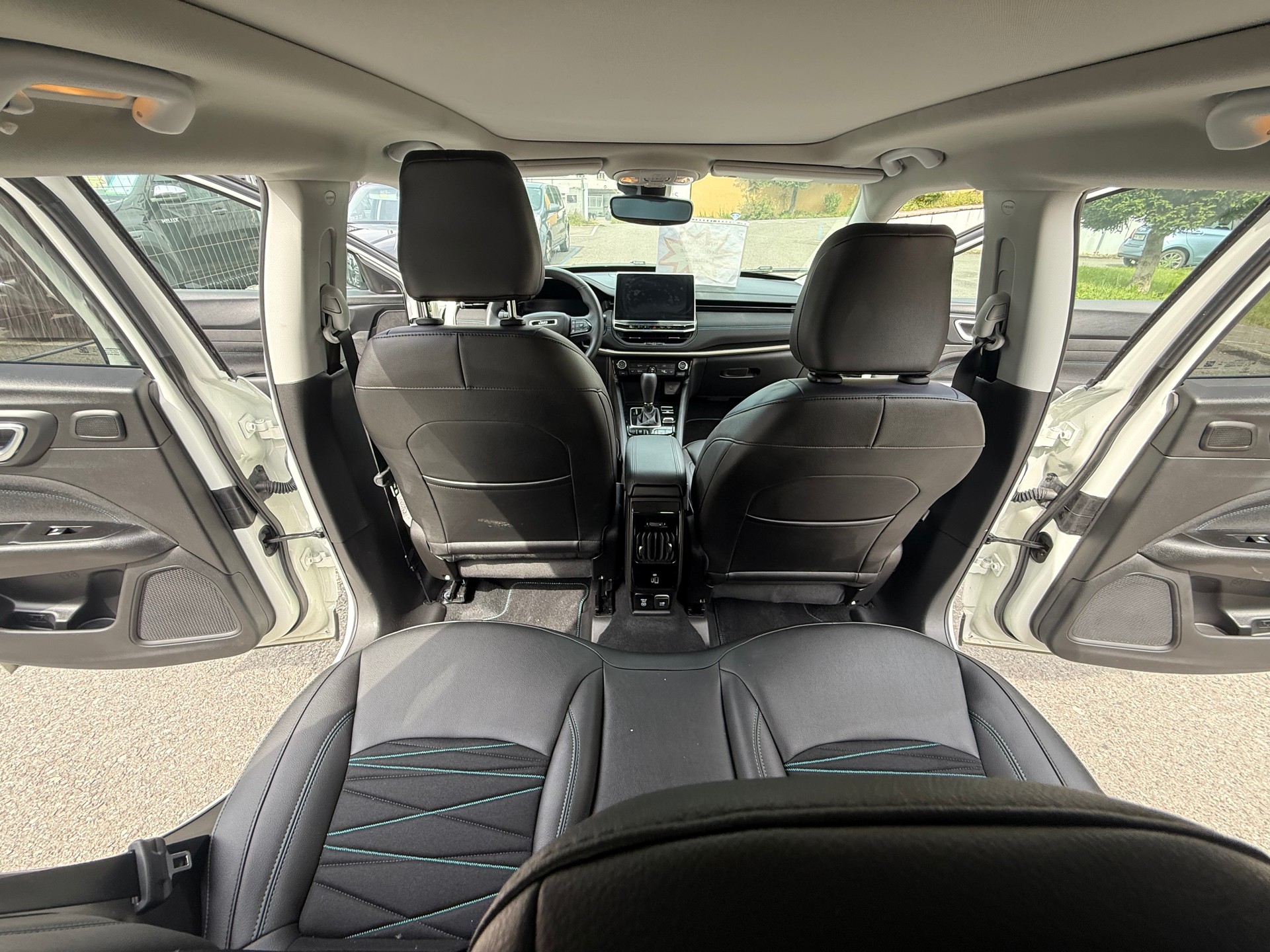 JEEP Compass 1.3 T PHEV Swiss Limited Sky AWD-image-22