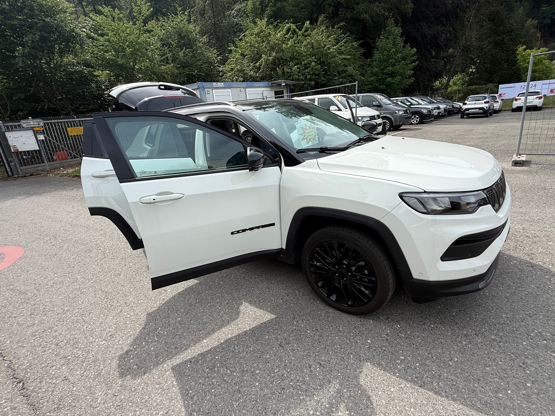 JEEP Compass 1.3 T PHEV Swiss Limited Sky AWD-image-21