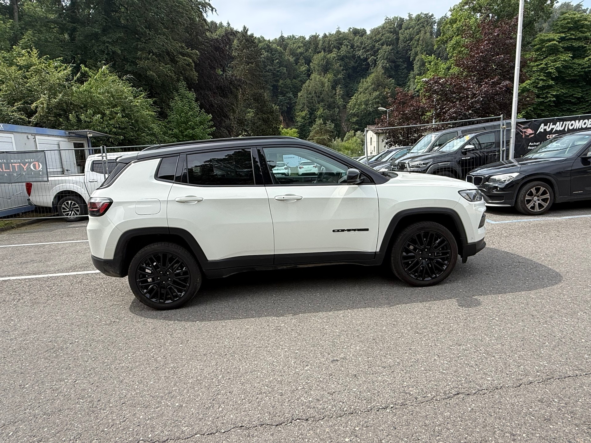 JEEP Compass 1.3 T PHEV Swiss Limited Sky AWD-image-6