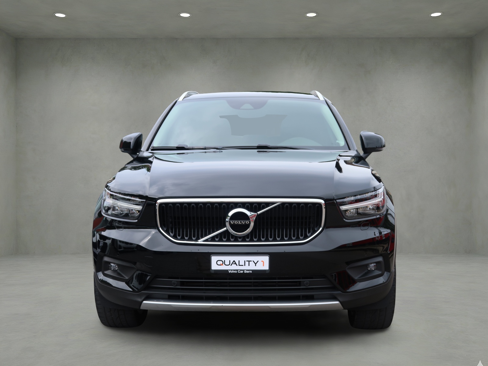 VOLVO XC40 D3 AWD Momentum-showroom-element-1