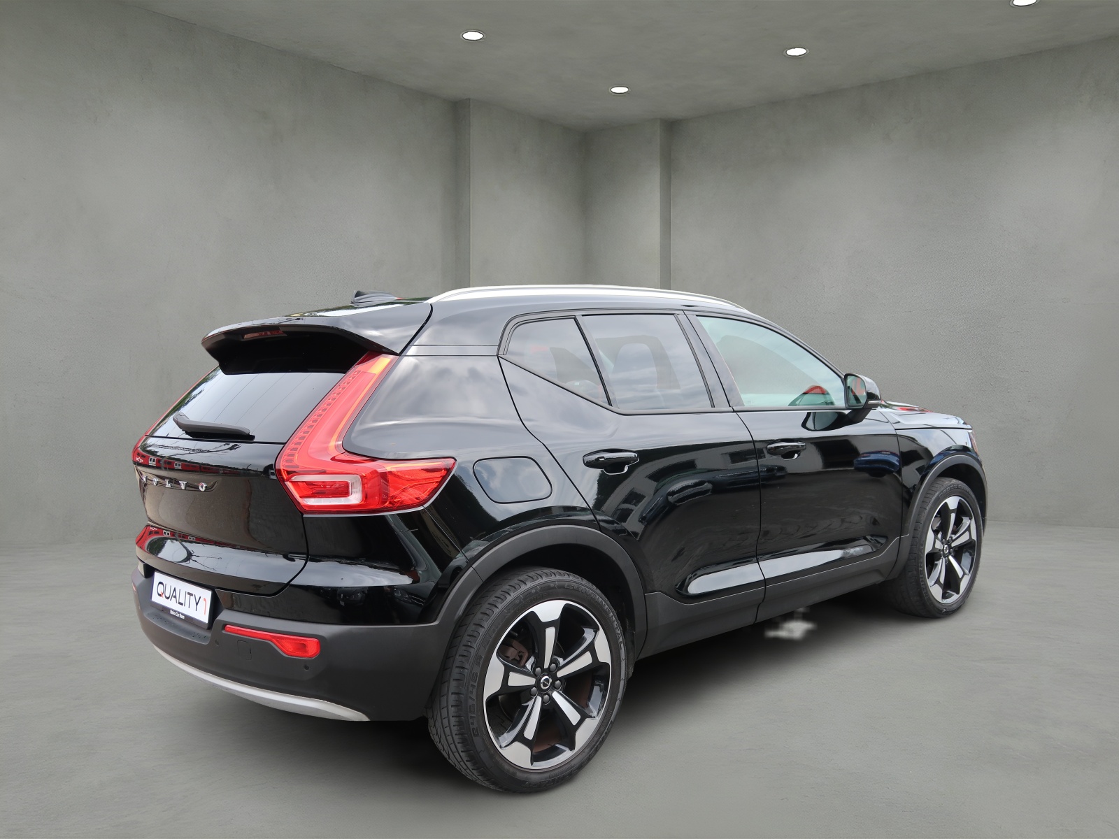 VOLVO XC40 D3 AWD Momentum-showroom-element-3