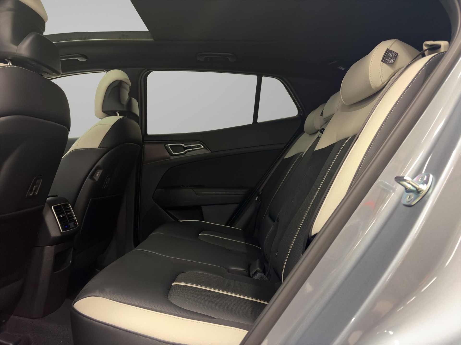 KIA Sportage 1.6 T-GDi GT-Line-image-6