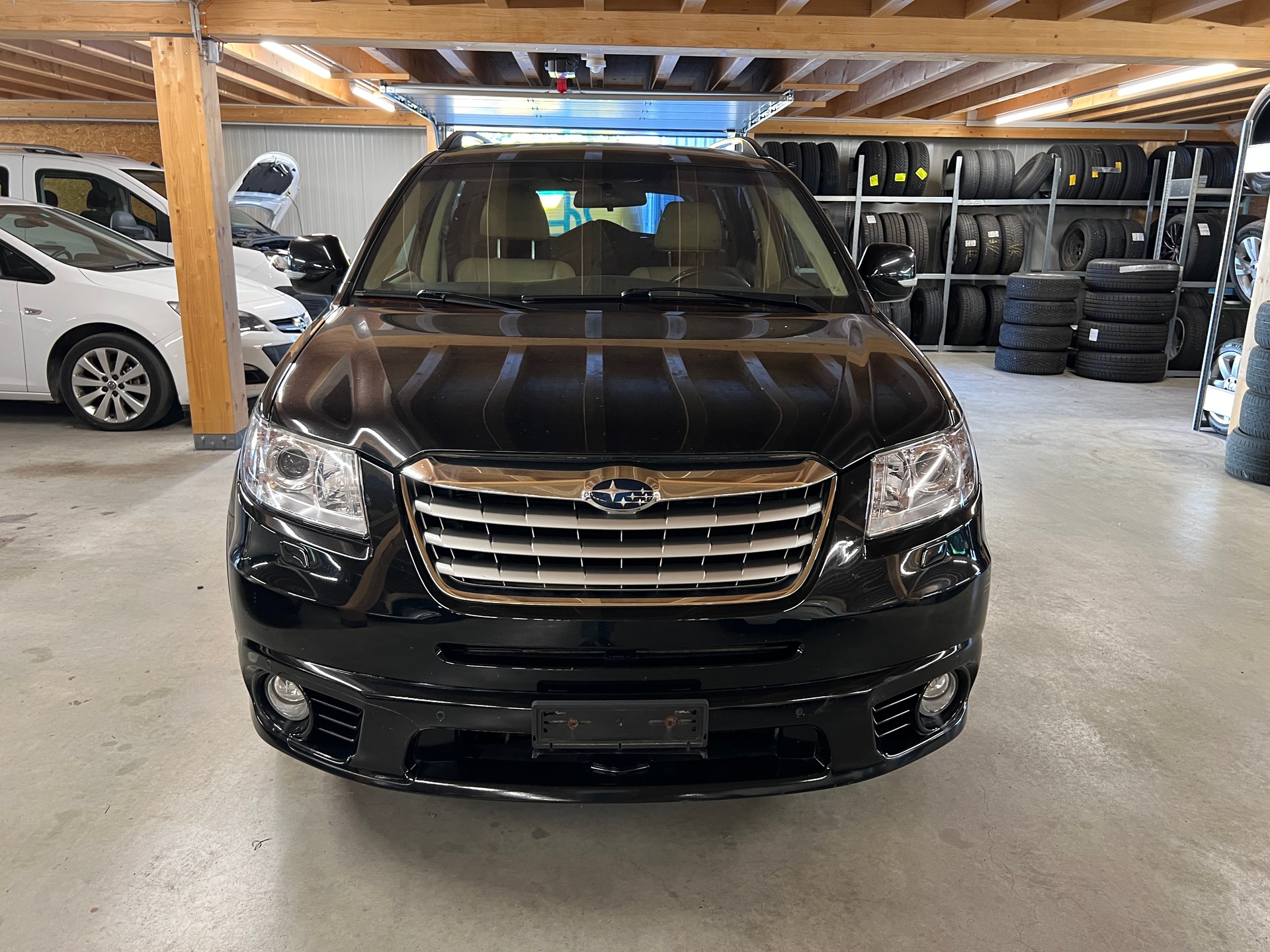 SUBARU Tribeca 3.6 AWD Executive-image-1