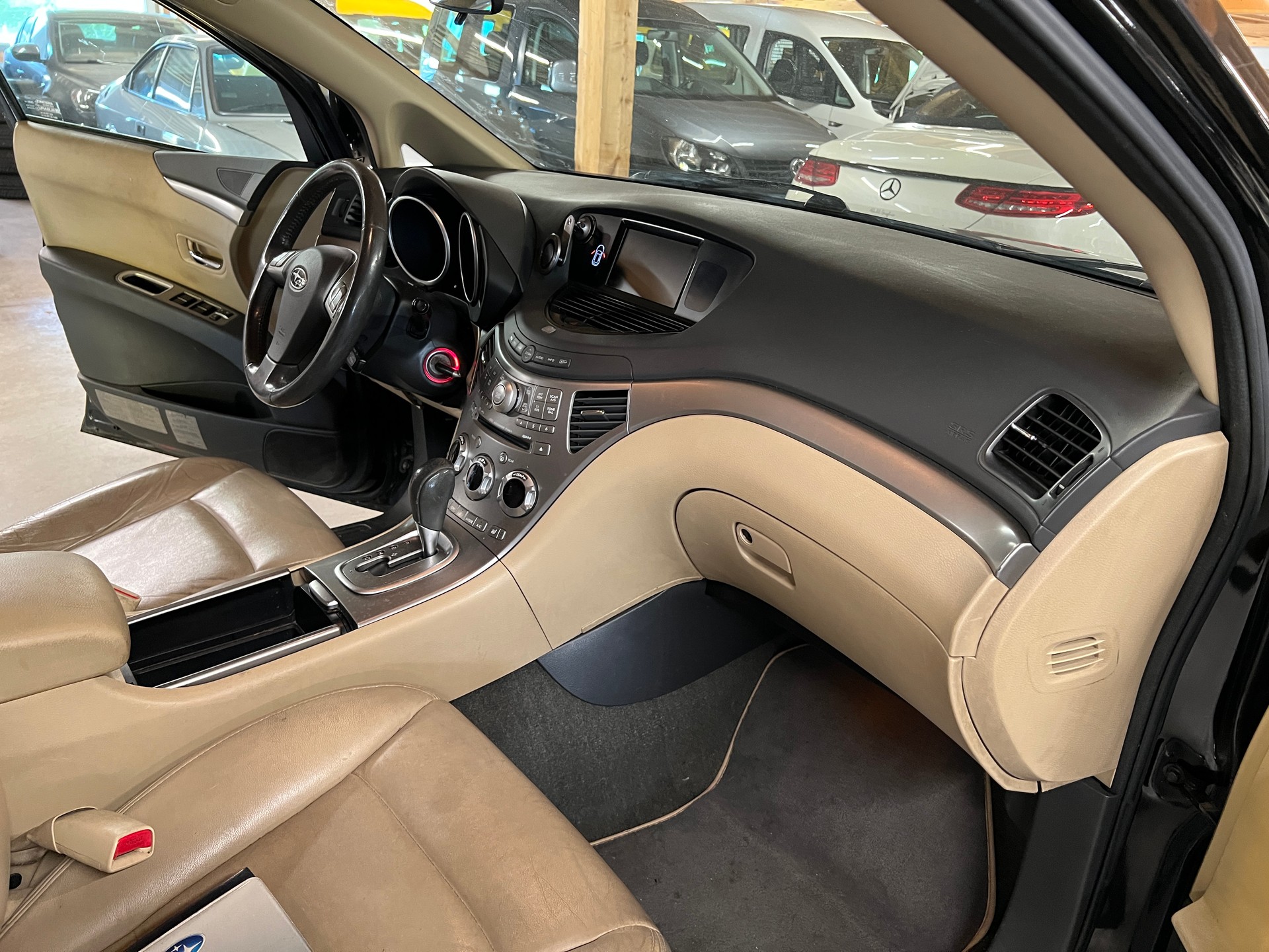 SUBARU Tribeca 3.6 AWD Executive-image-11