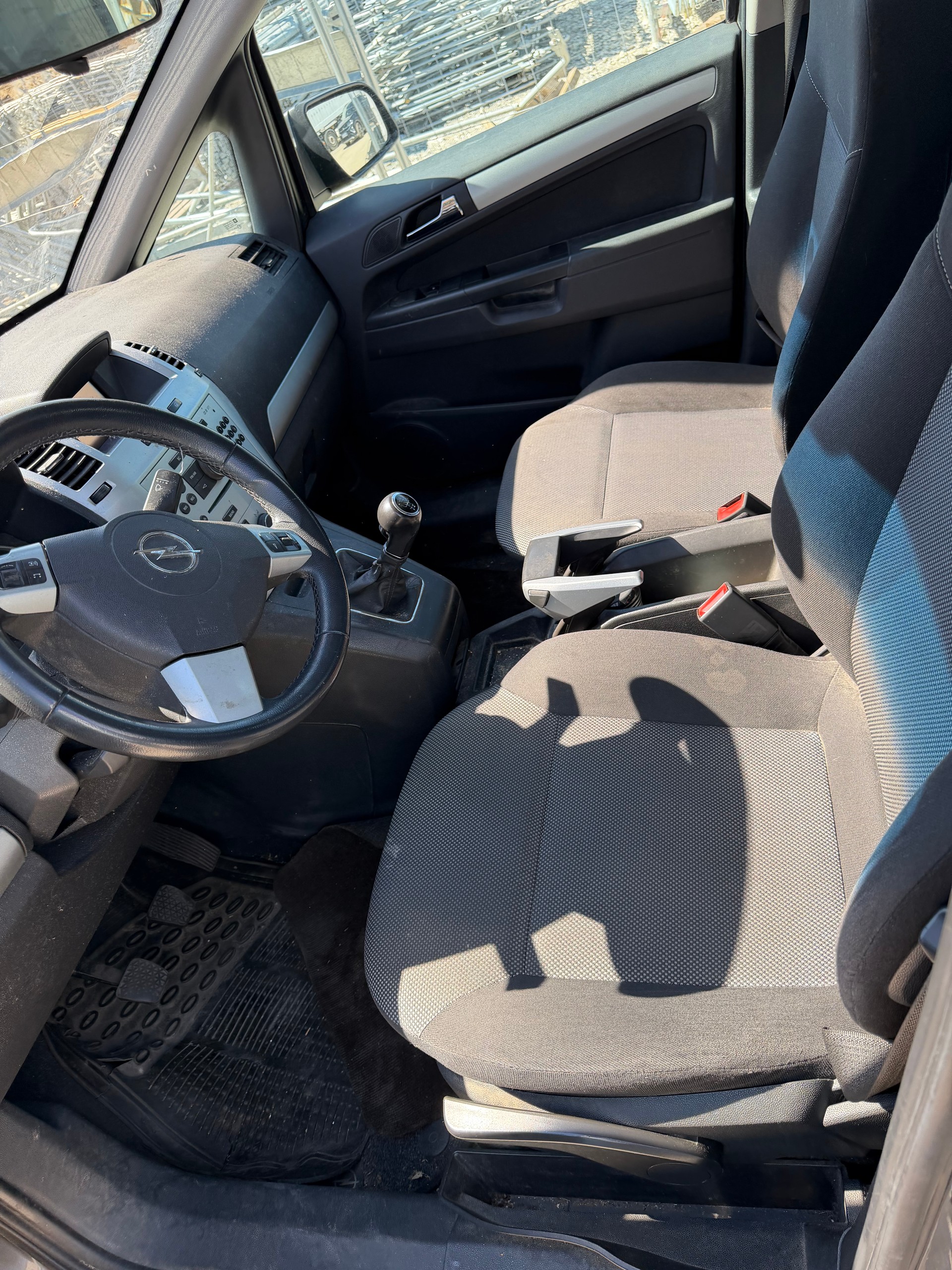 OPEL Zafira 1.8i 16V Sport-image-8
