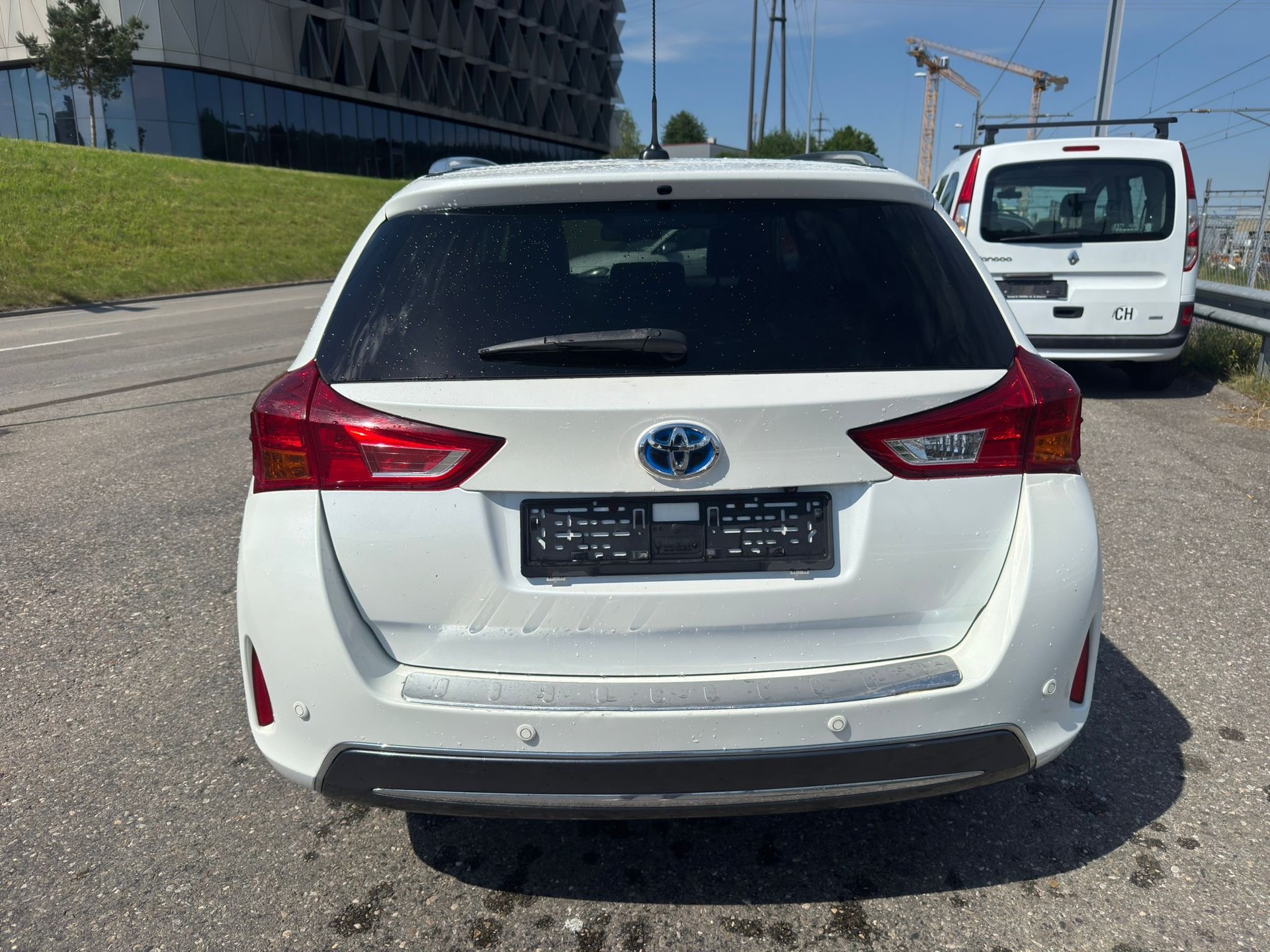 TOYOTA Auris Touring Sports 1.8 16V HSD Linea Sol-image-4