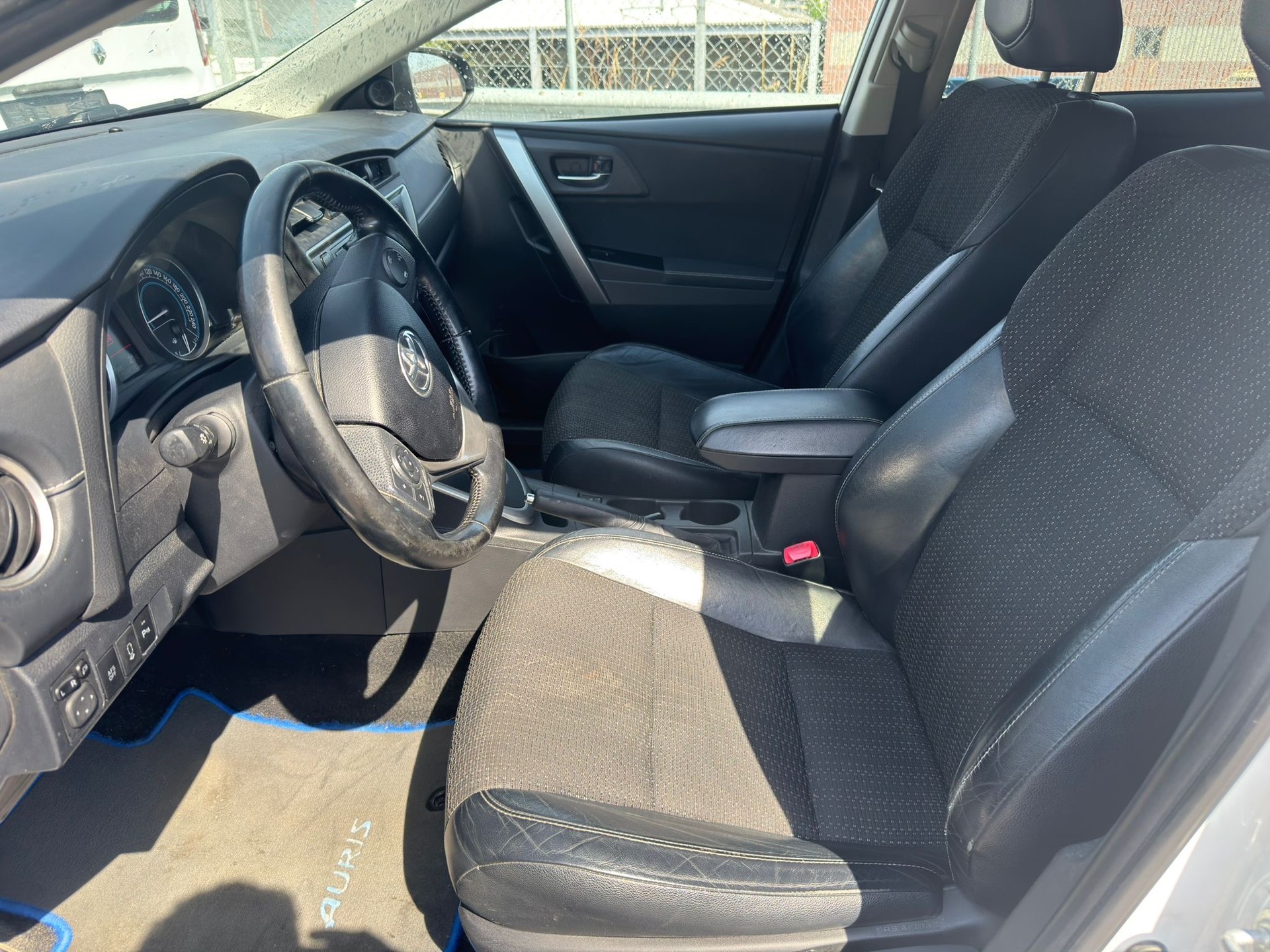 TOYOTA Auris Touring Sports 1.8 16V HSD Linea Sol-image-8