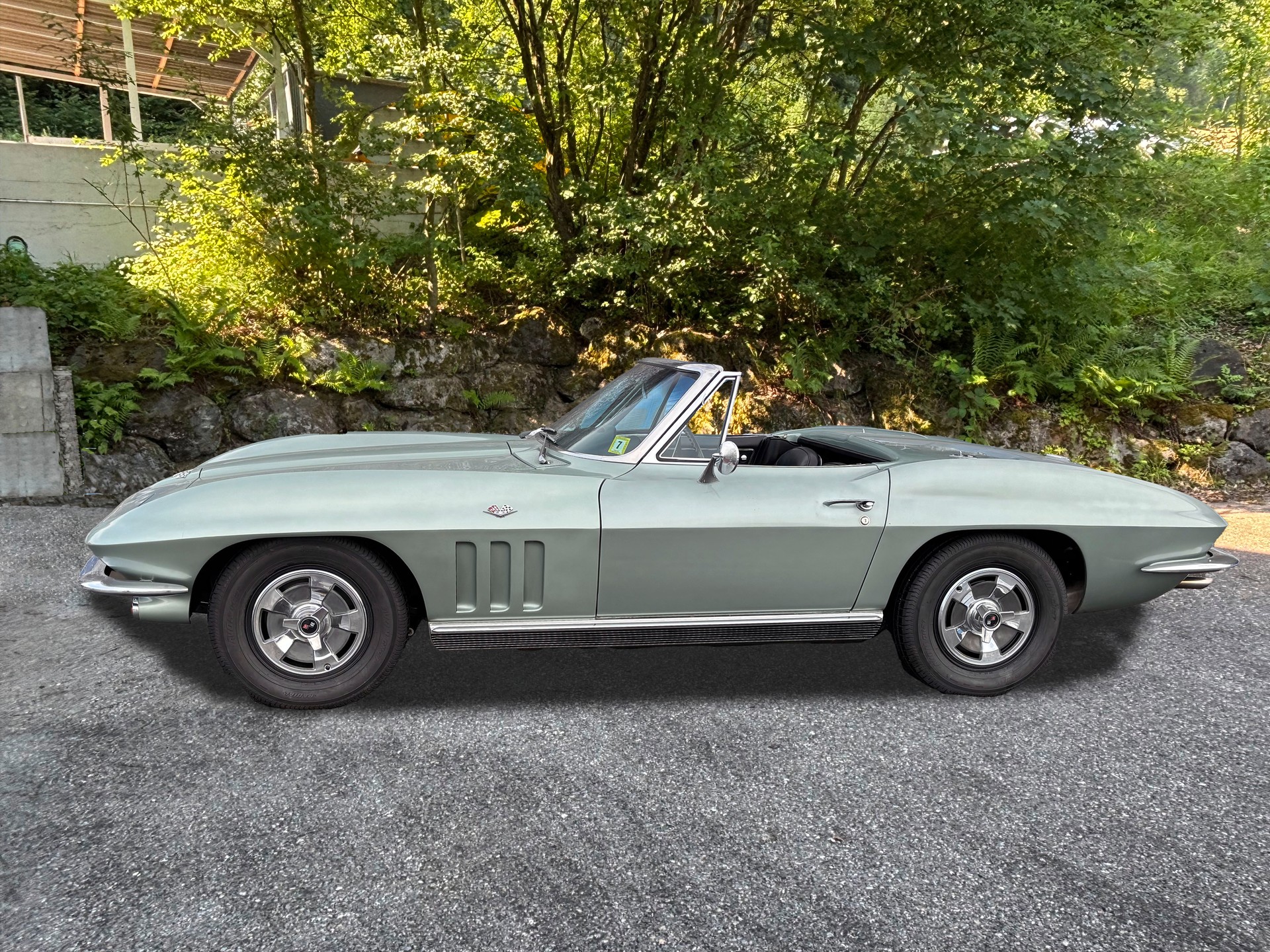 CHEVROLET C2 Sting Ray-image-2