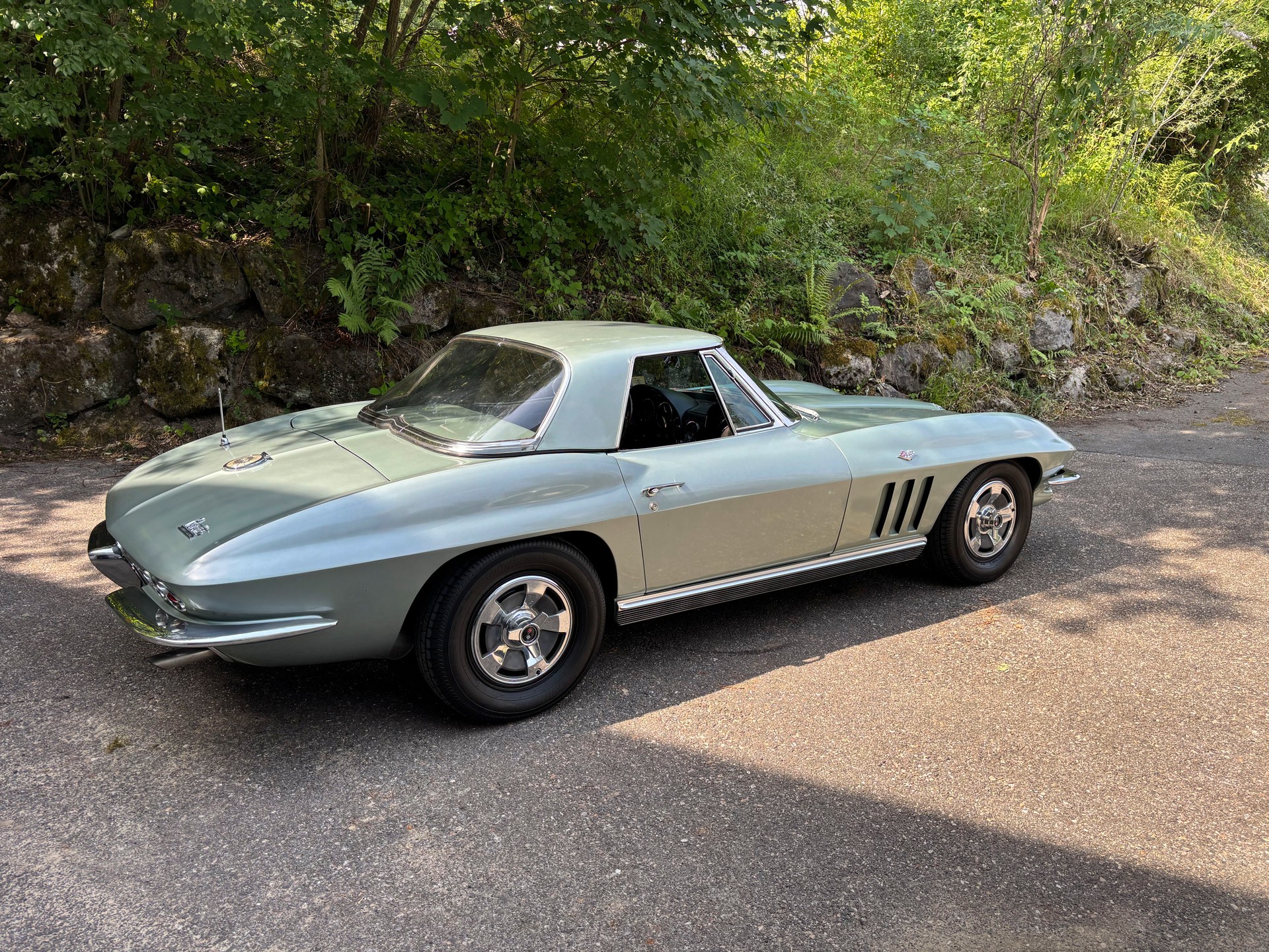 CHEVROLET C2 Sting Ray-image-3