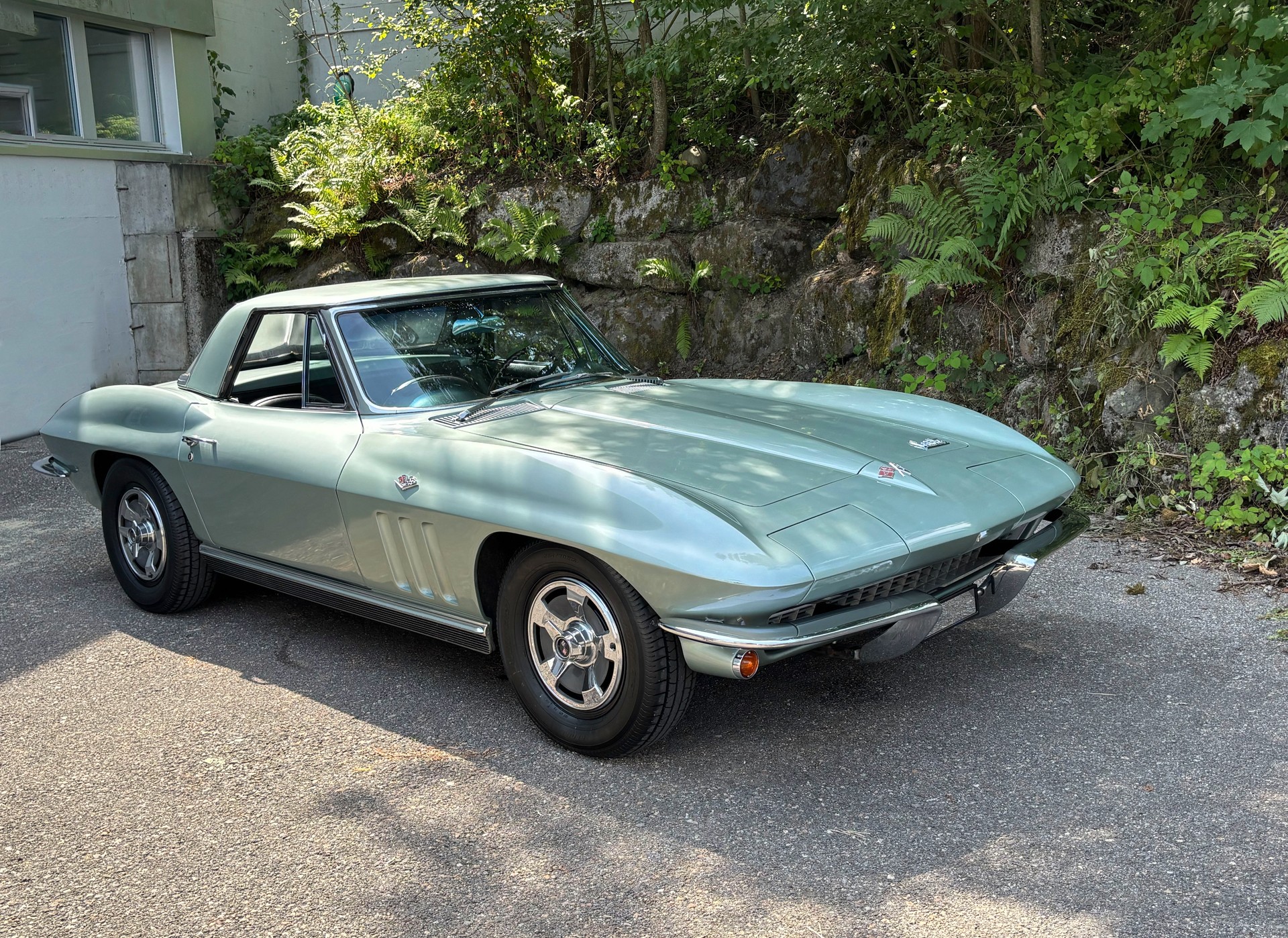 CHEVROLET C2 Sting Ray-image-1