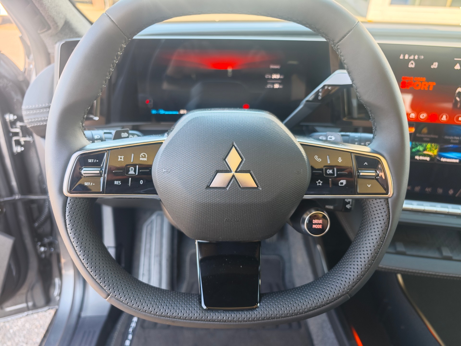 MITSUBISHI Eclipse Cross BEV 87kWh Instyle-image-10
