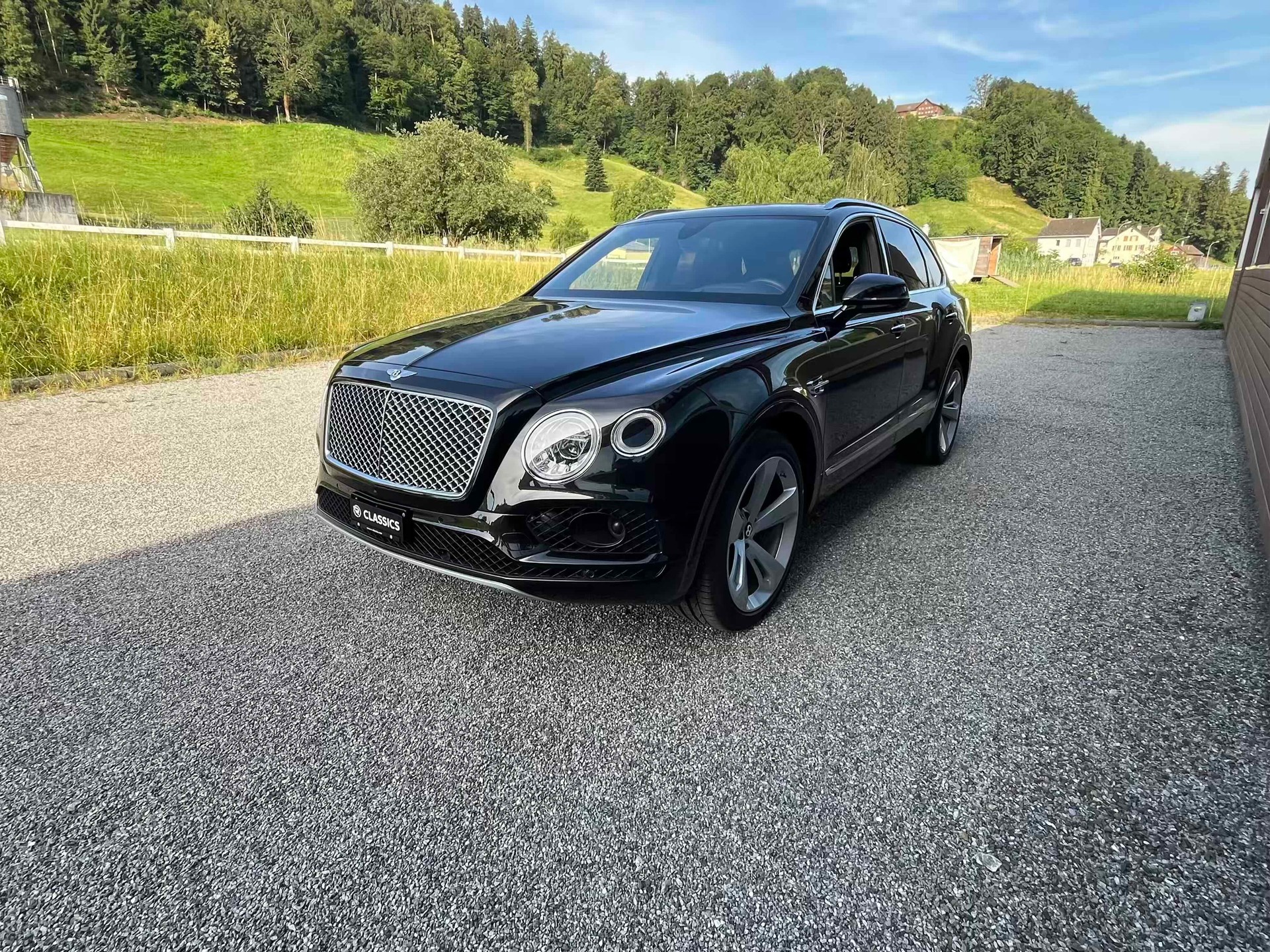 BENTLEY Bentayga W12-image-4