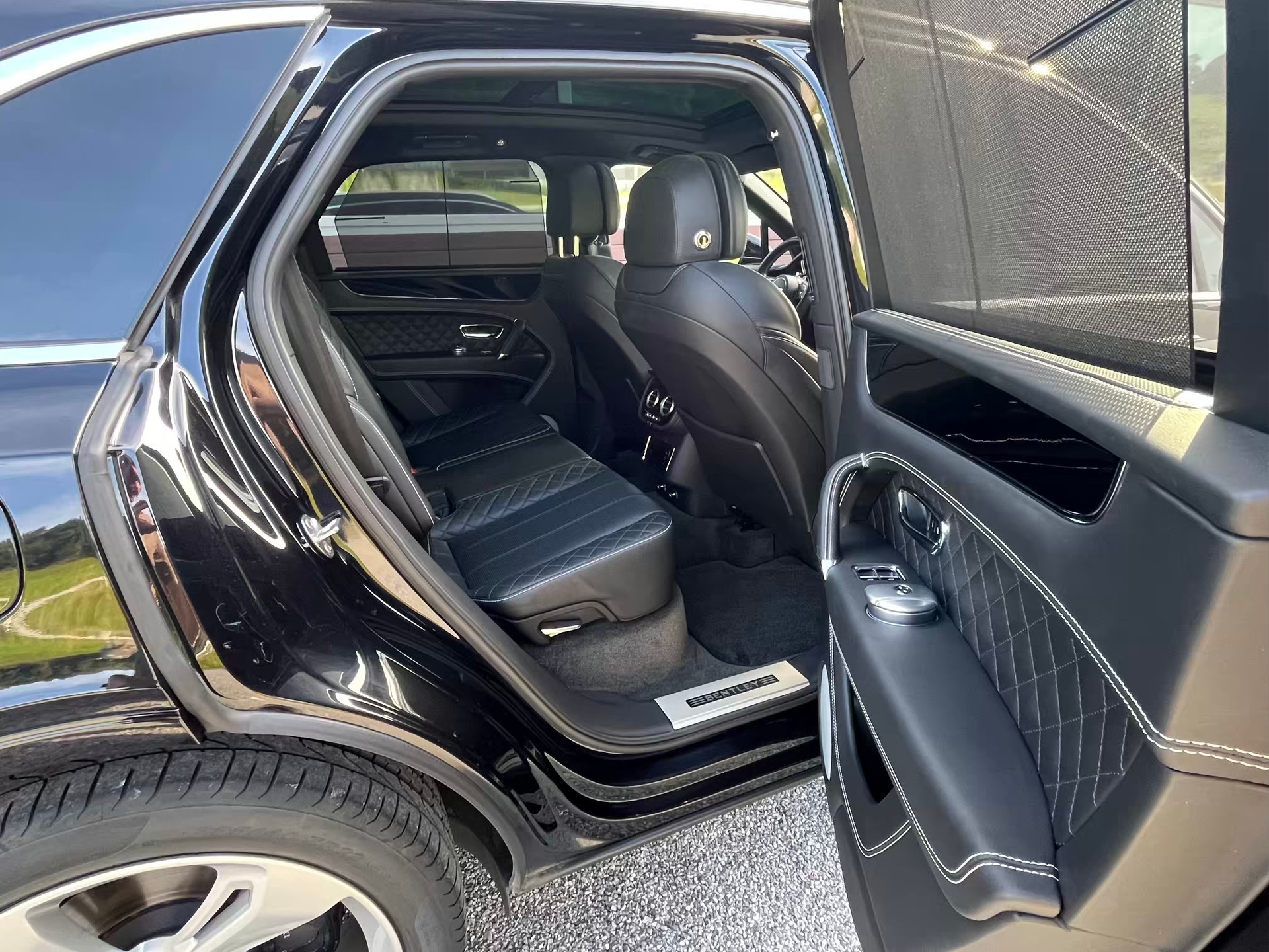 BENTLEY Bentayga W12-image-8