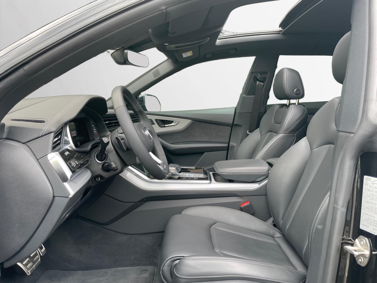 AUDI SQ8 SUV TFSI quattro tiptronic-image-4