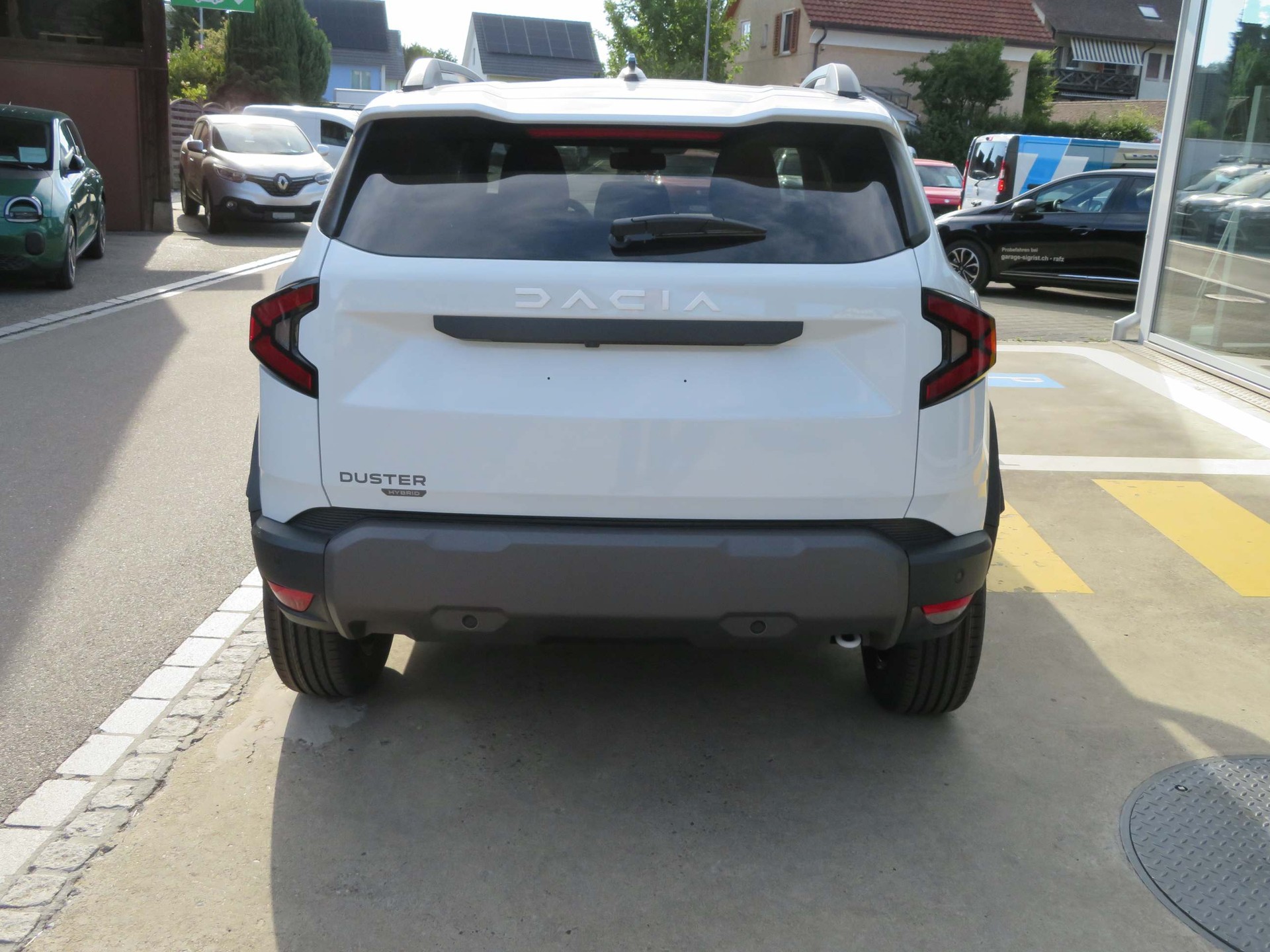DACIA Duster 1.8 Hybrid Journey-image-6