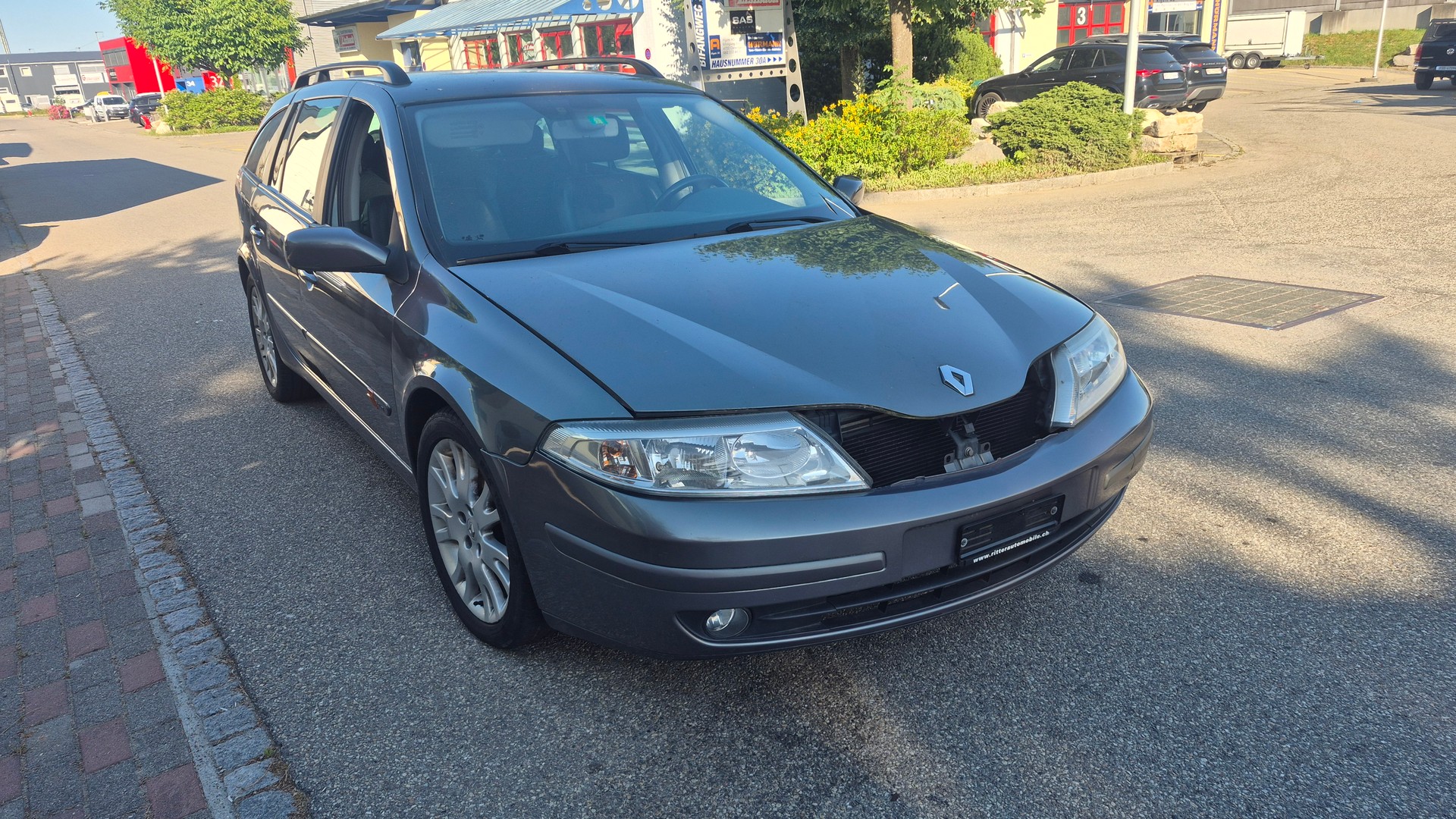 RENAULT Laguna Grandtour 2.0 16V T Dynamique-image-2