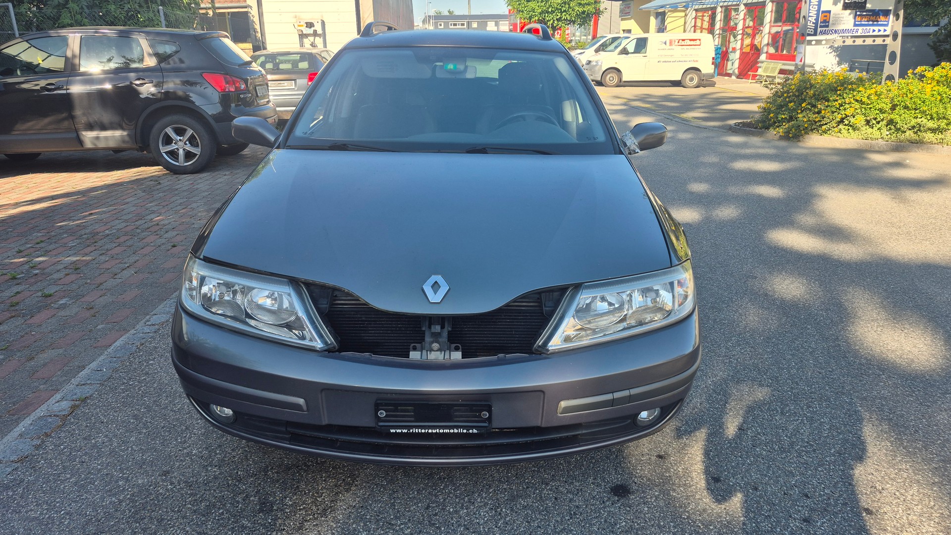 RENAULT Laguna Grandtour 2.0 16V T Dynamique-image-1