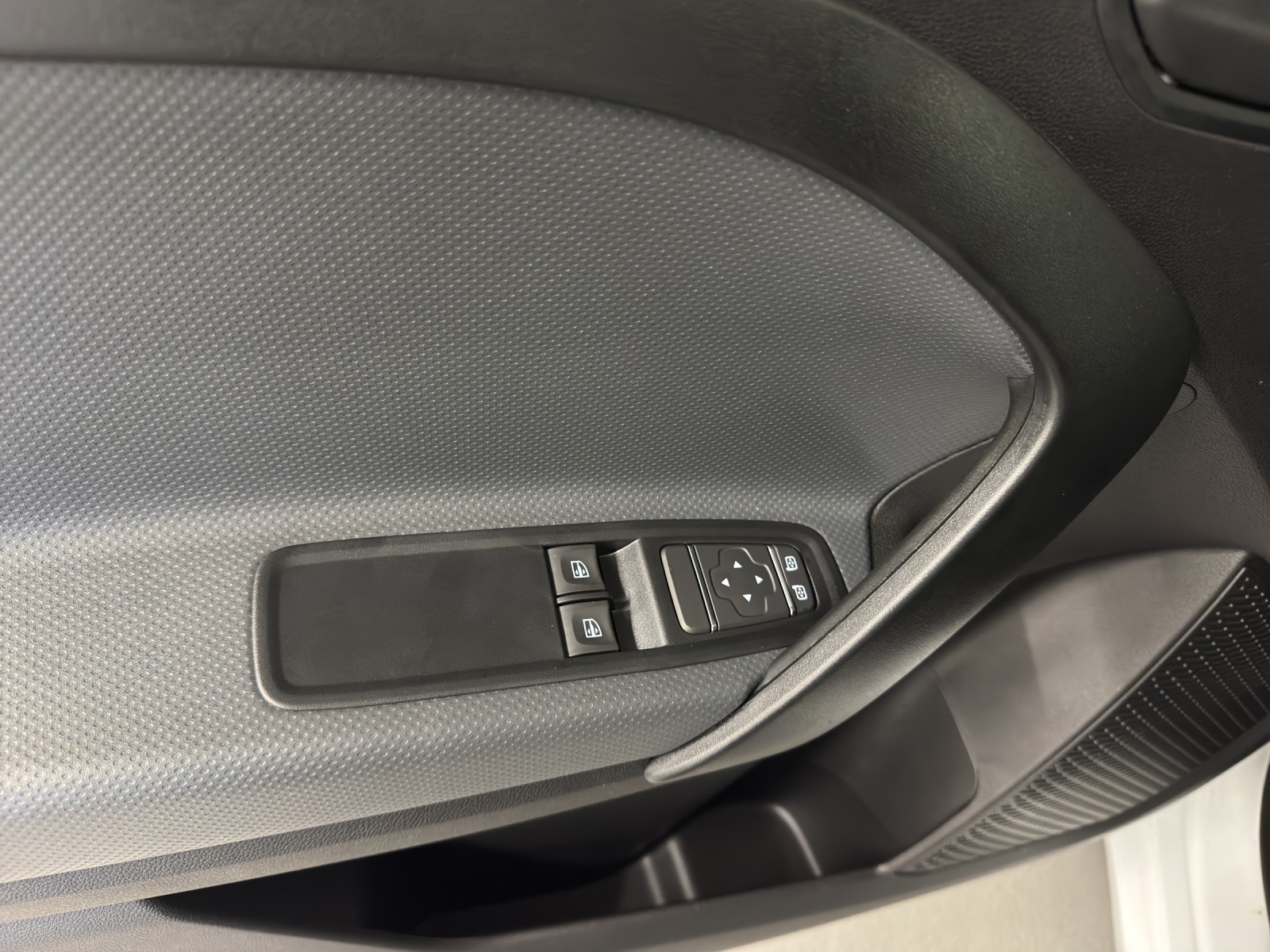 MERCEDES-BENZ eCitan Kaw. Standard S Worker-image-6