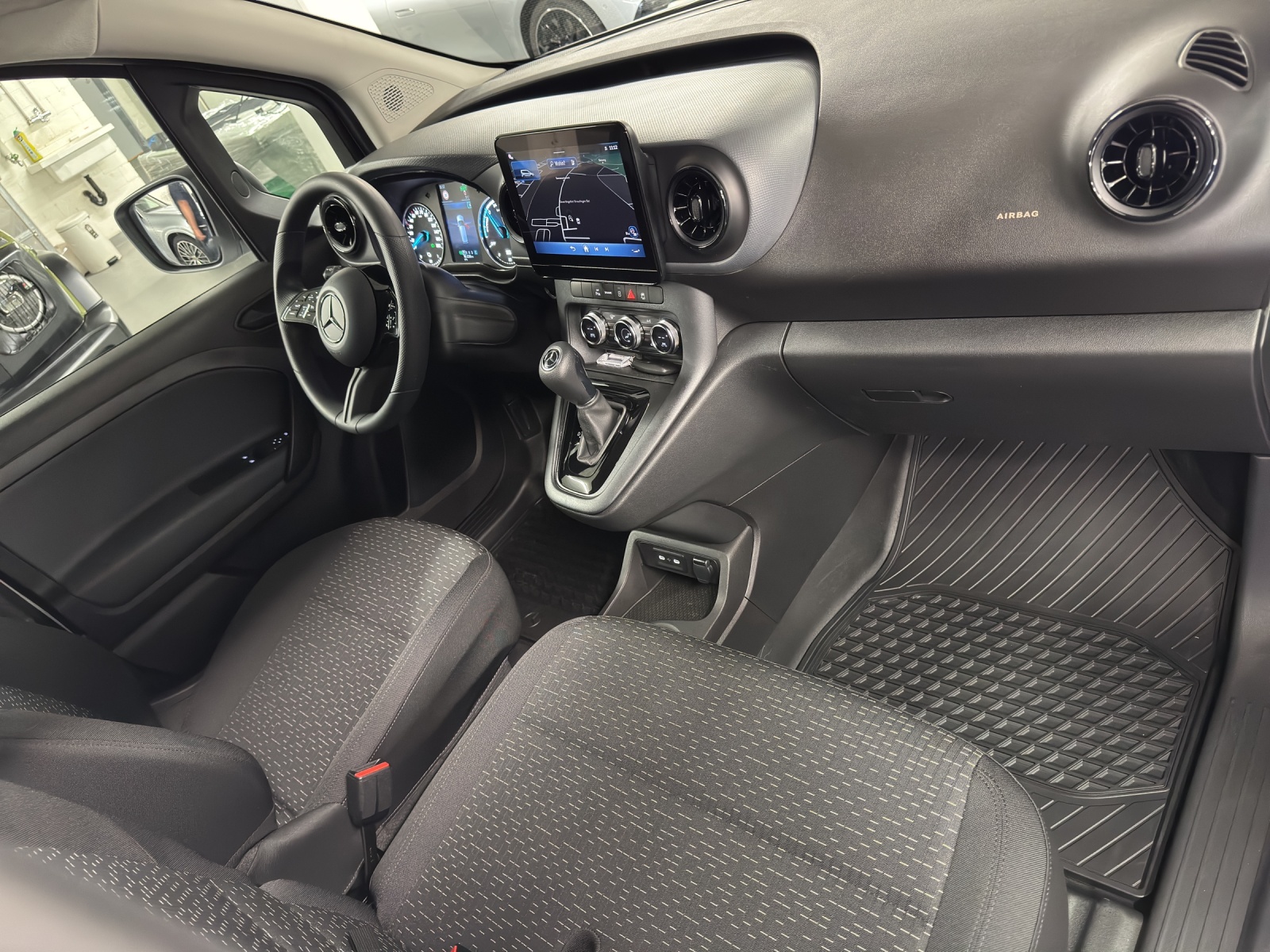 MERCEDES-BENZ eCitan Kaw. Standard S Worker-image-11