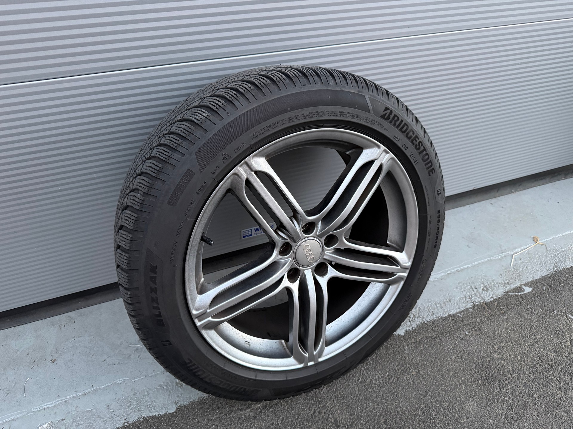 AUDI RS Q3 2.5 TFSI quattro S-tronic-image-15