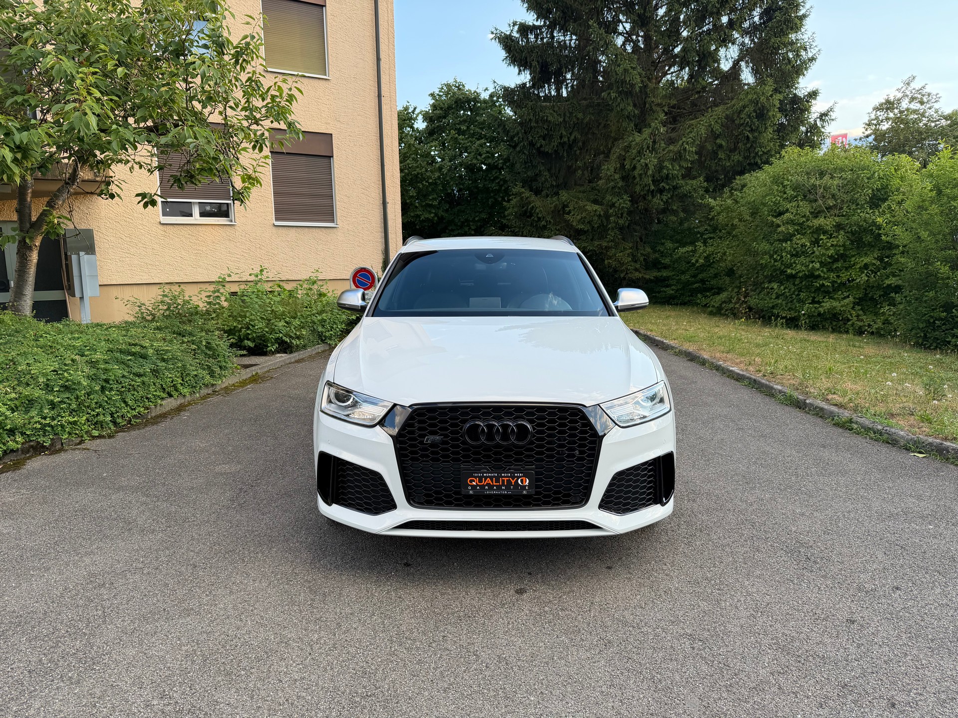 AUDI RS Q3 2.5 TFSI quattro S-tronic-image-9