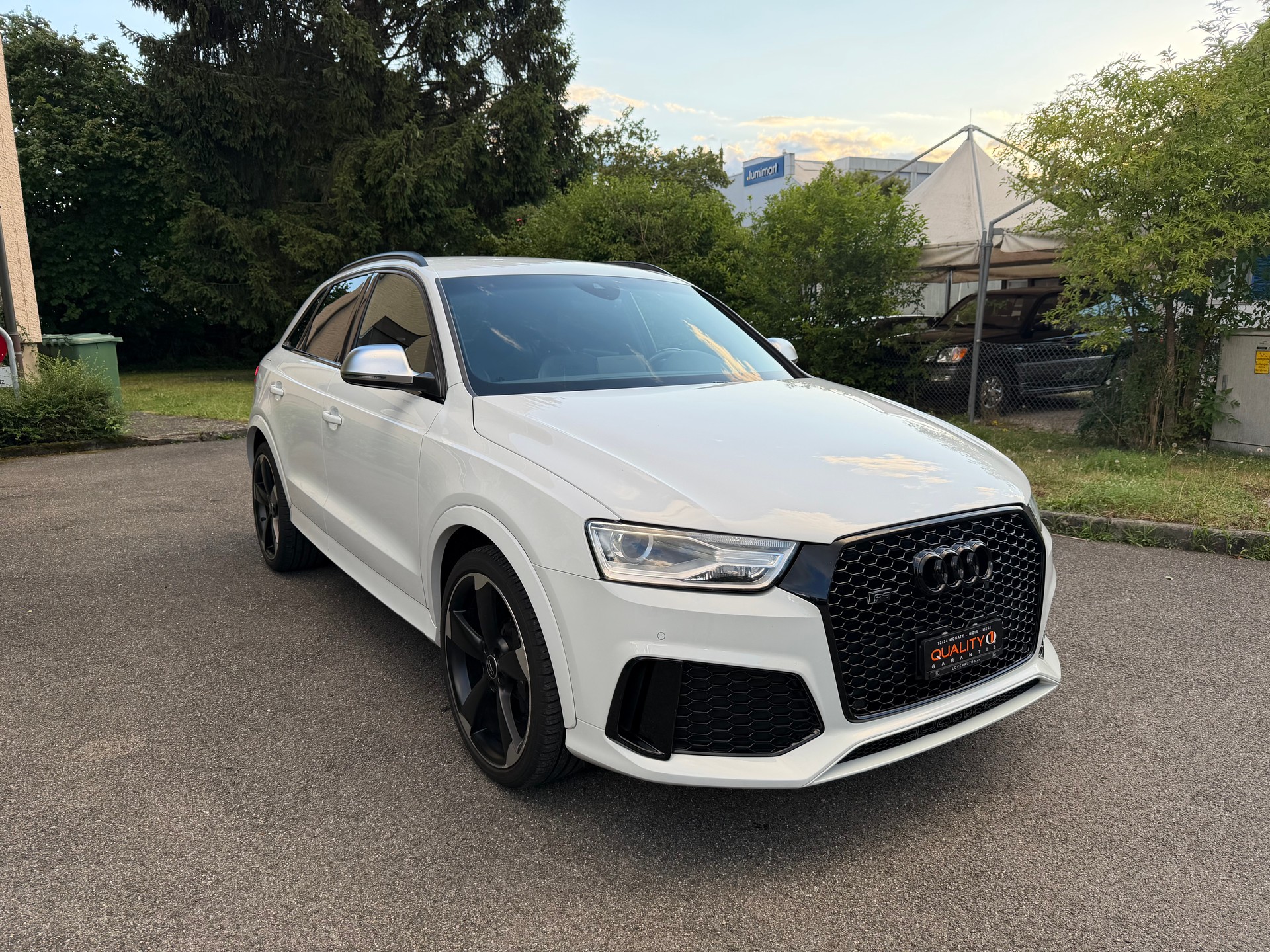 AUDI RS Q3 2.5 TFSI quattro S-tronic-image-1