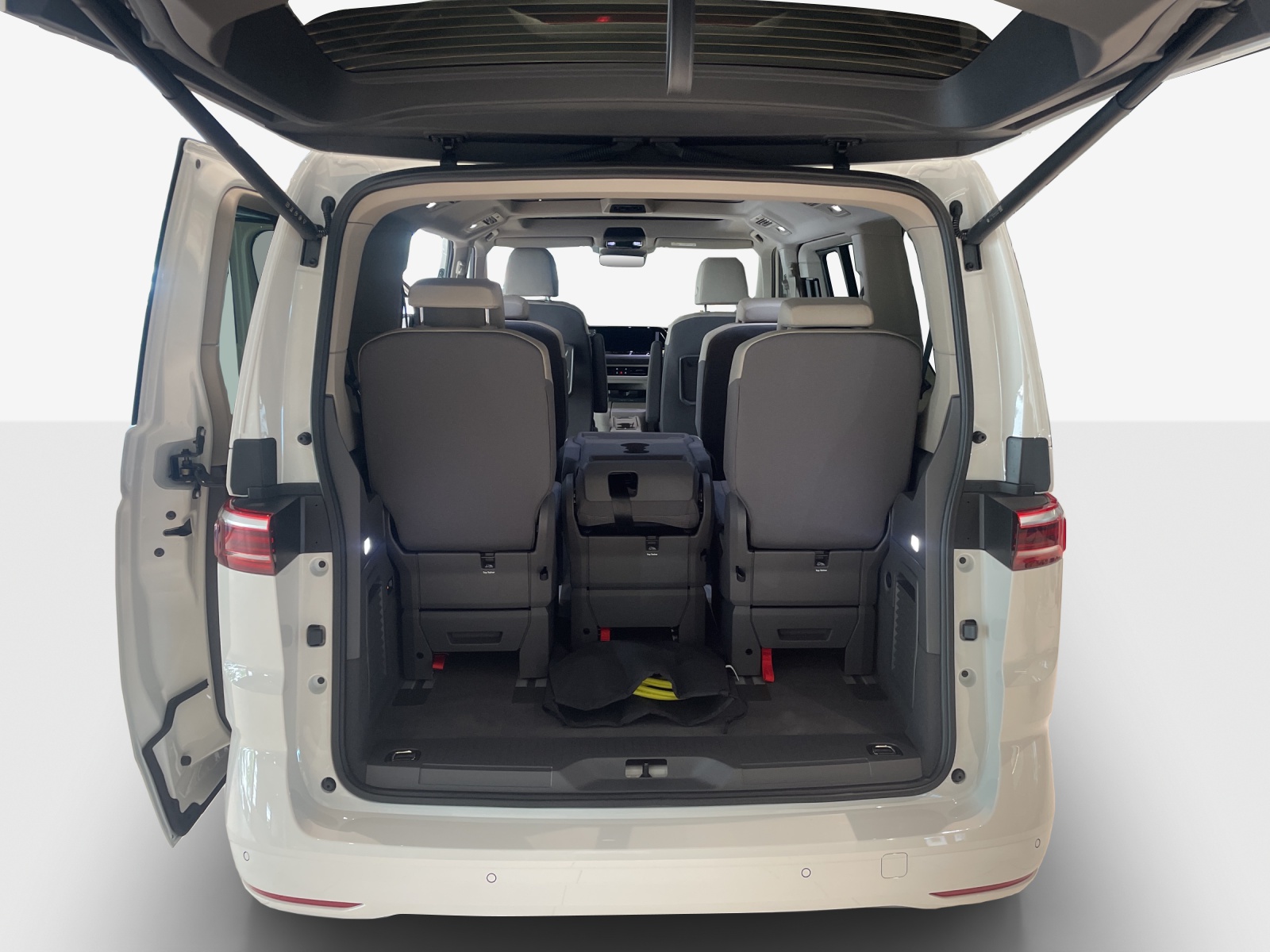VW Multivan 1.5 eHybrid 4Motion DSG-image-12