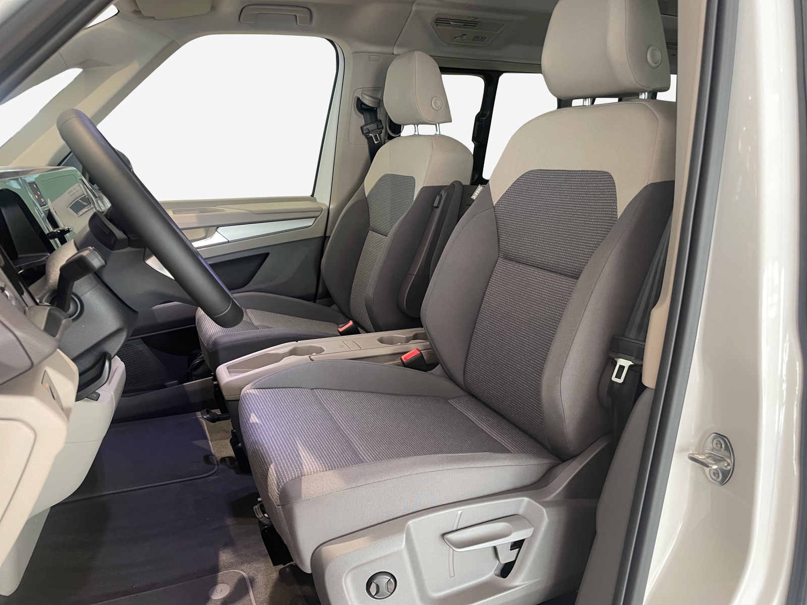 VW Multivan 1.5 eHybrid 4Motion DSG-image-7