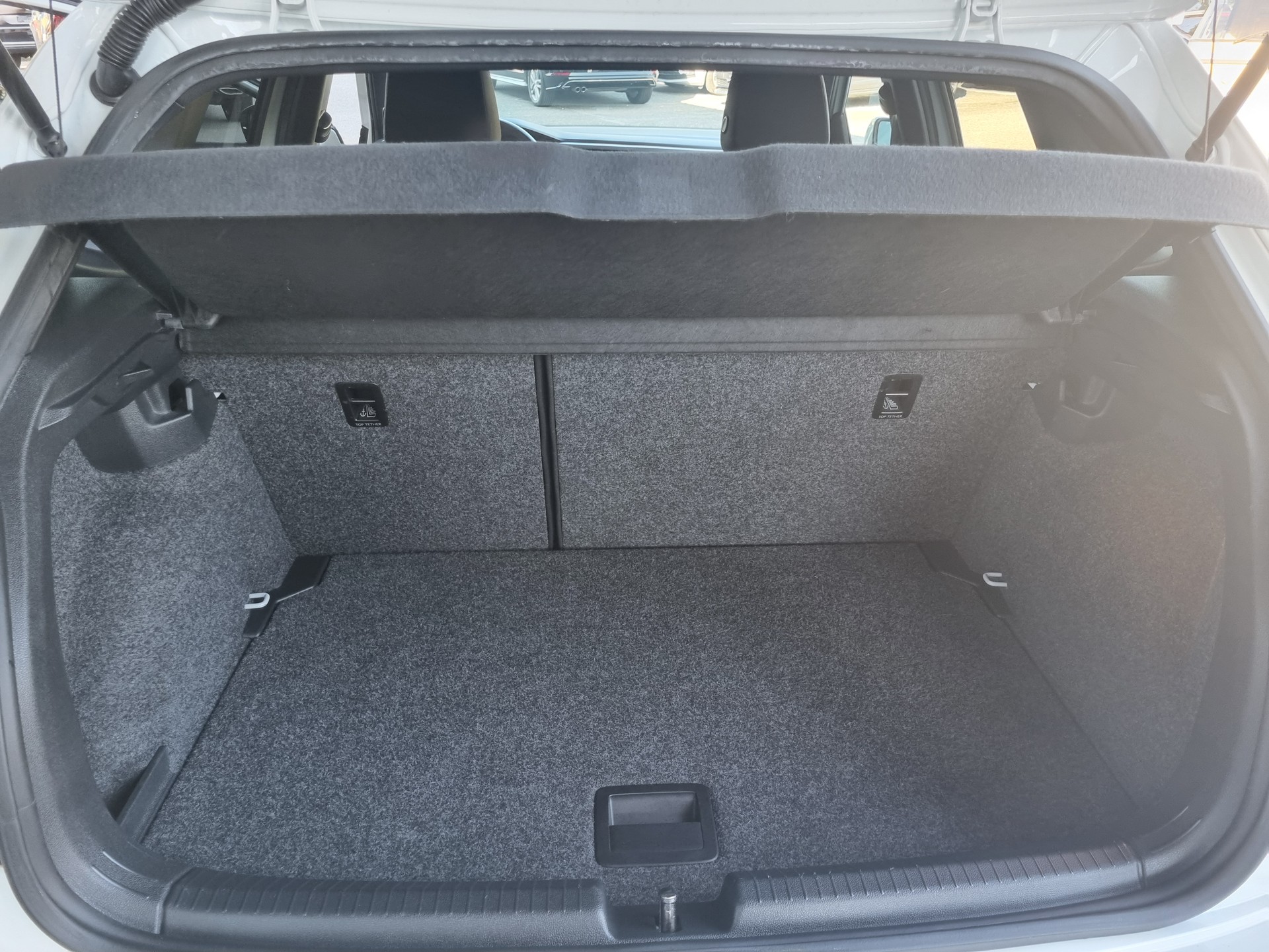 VW Polo 2.0 TSI GTI-image-10